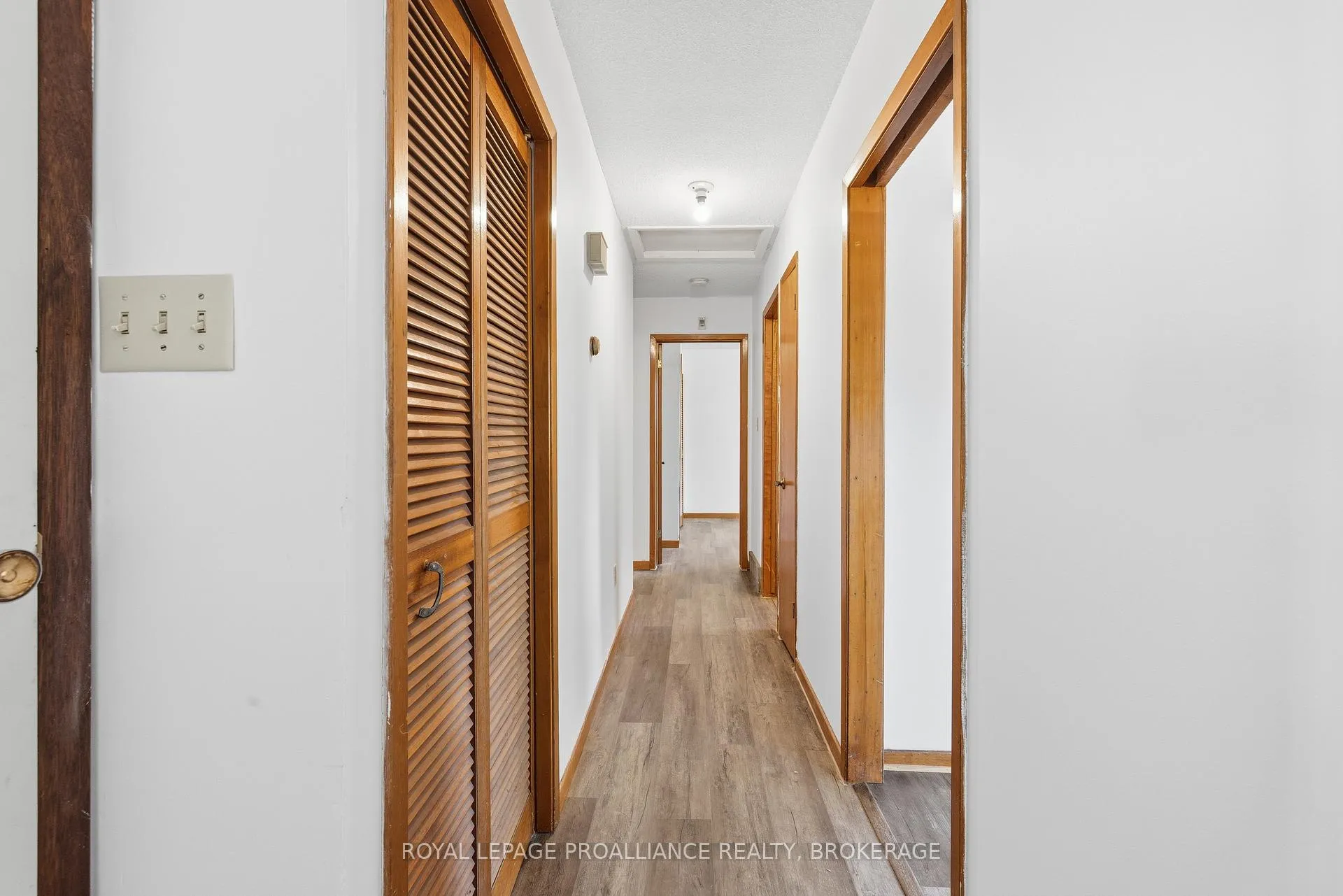 Photo 10 of 41 Old Oak Road, Kingston, Central City West — HOMEH
