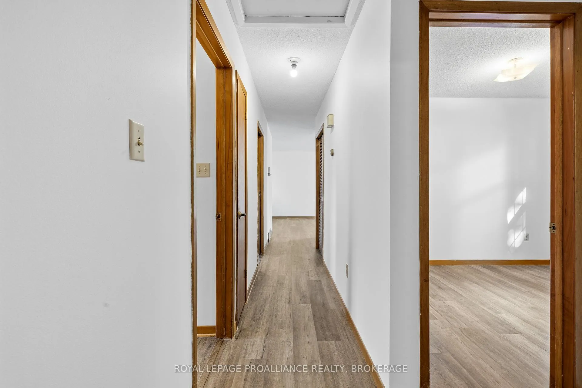 Photo 11 of 41 Old Oak Road, Kingston, Central City West — HOMEH