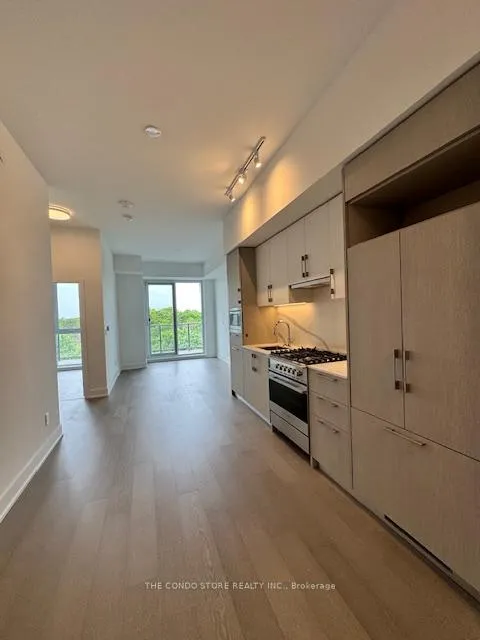 Photo 2 of Unit 708, 8 Manor Road W, Toronto, Yonge-Eglinton — HOMEH
