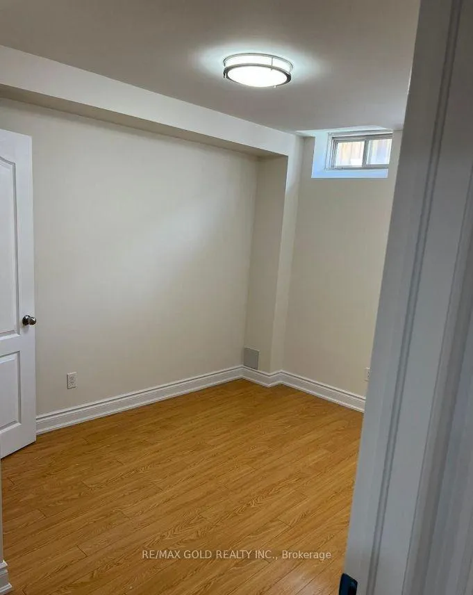 Photo 4 of Unit Bsmt, 10 Brent Stephens Way, Brampton, Northwest Brampton — HOMEH