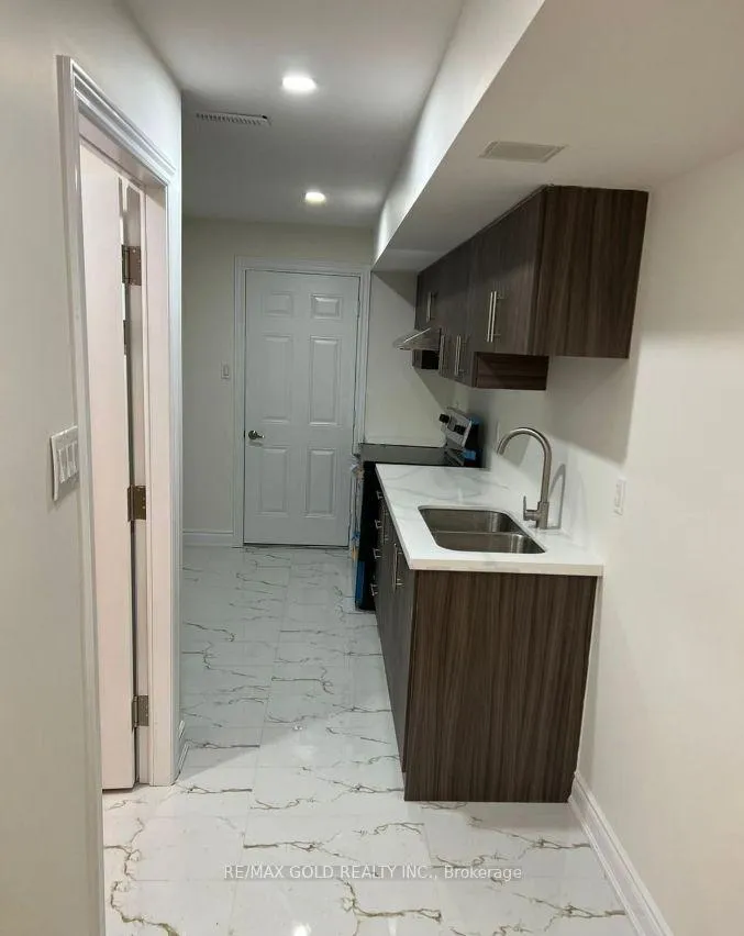 Photo 12 of Unit Bsmt, 10 Brent Stephens Way, Brampton, Northwest Brampton — HOMEH