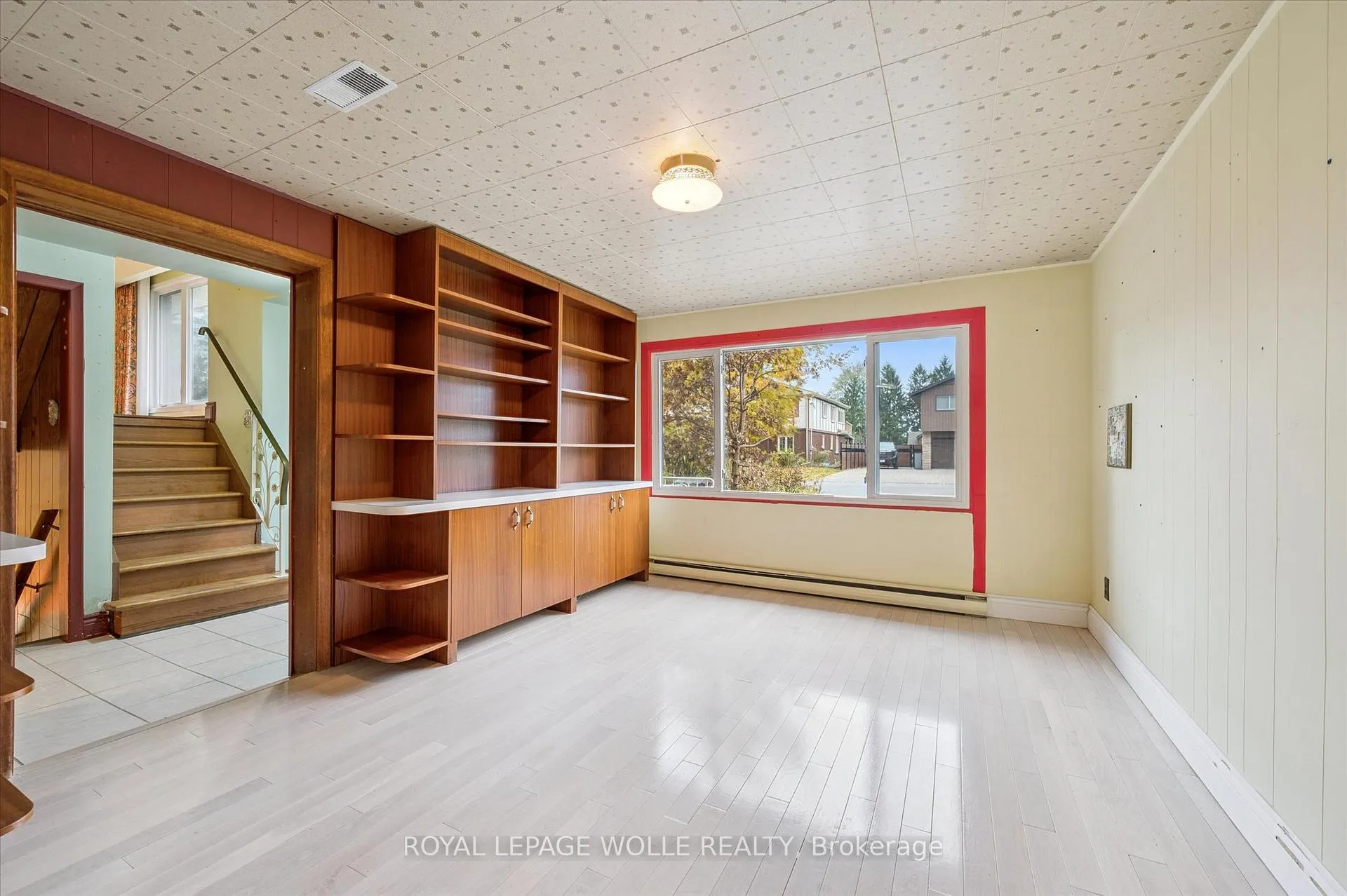 Photo 7 of 1 Marketa Crescent, Kitchener — HOMEH