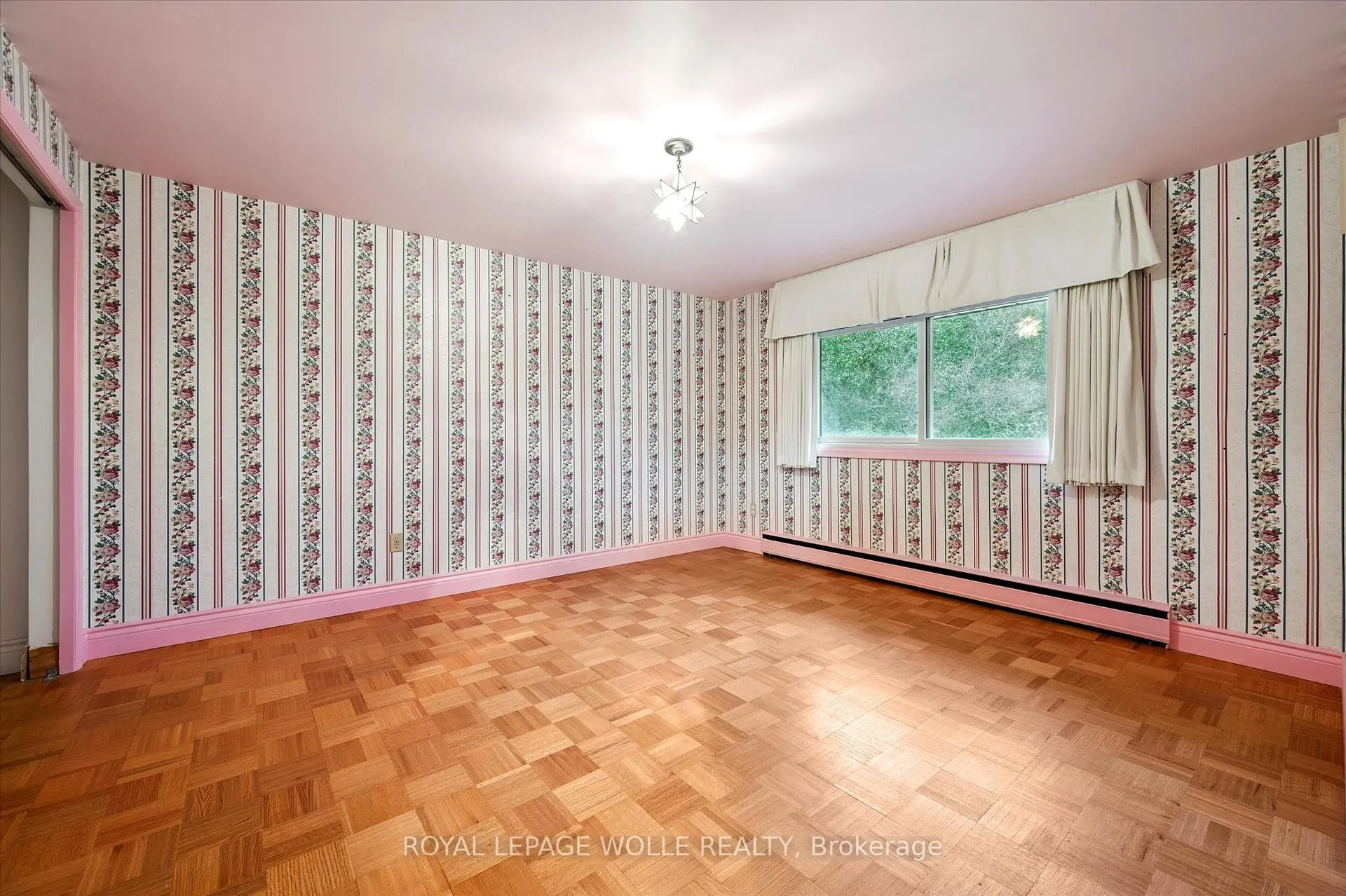 Photo 28 of 1 Marketa Crescent, Kitchener — HOMEH