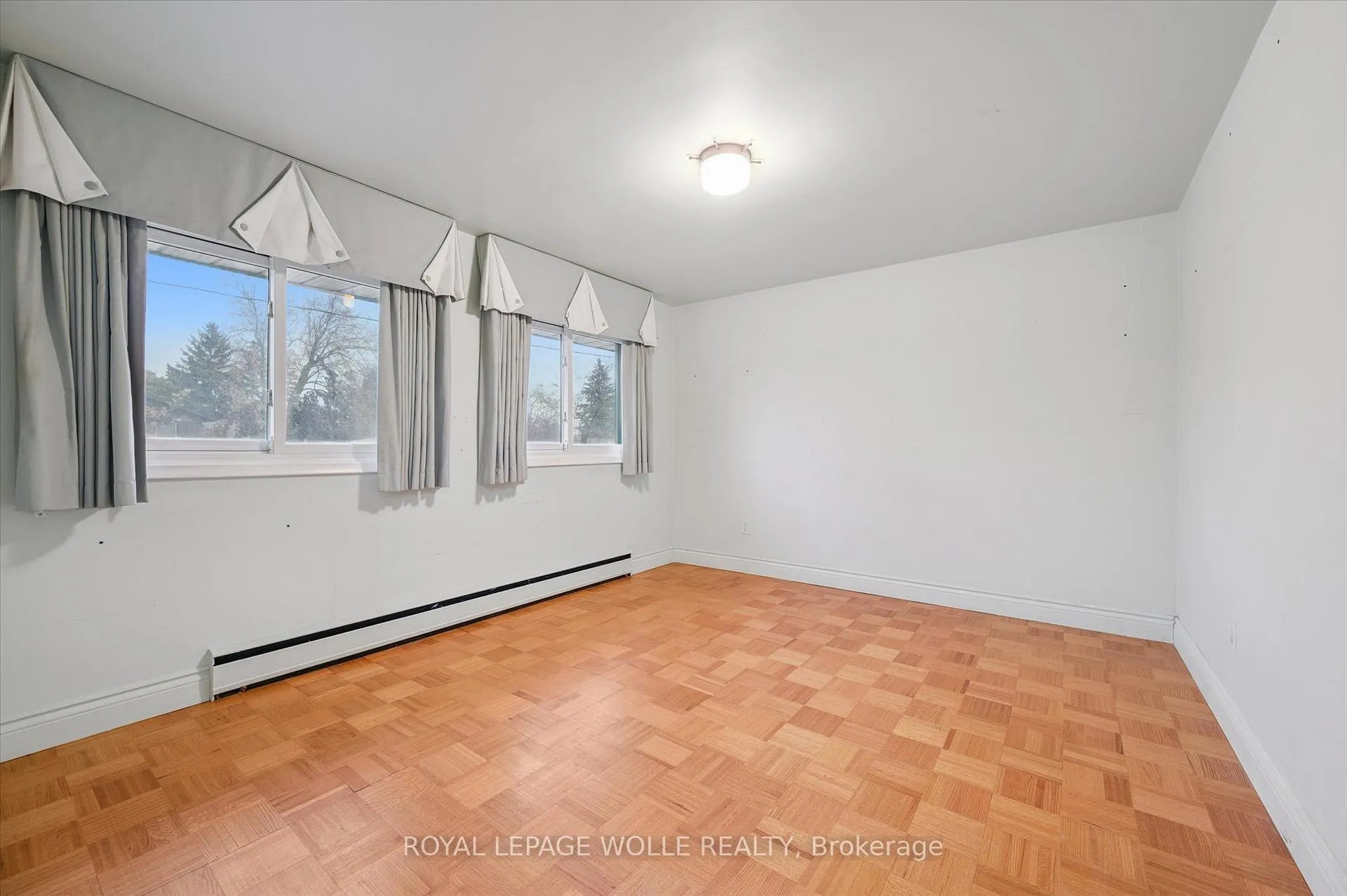 Photo 31 of 1 Marketa Crescent, Kitchener — HOMEH