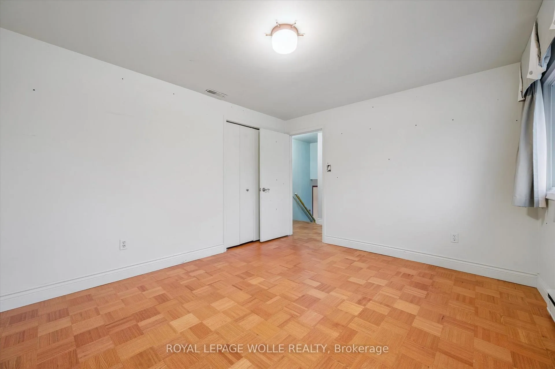 Photo 32 of 1 Marketa Crescent, Kitchener — HOMEH