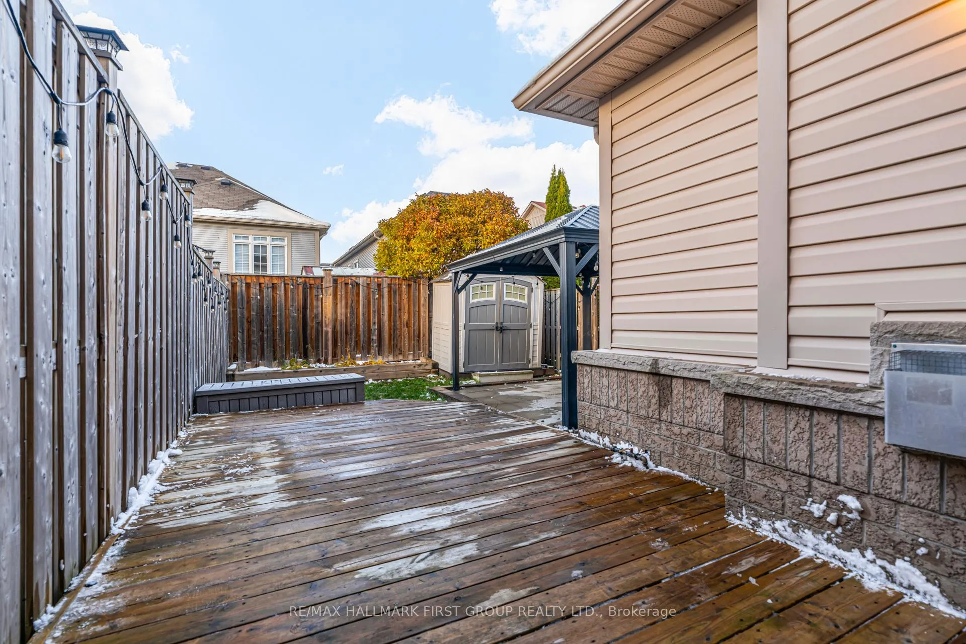Photo 20 of 6 Lander Crescent, Clarington, Bowmanville — HOMEH