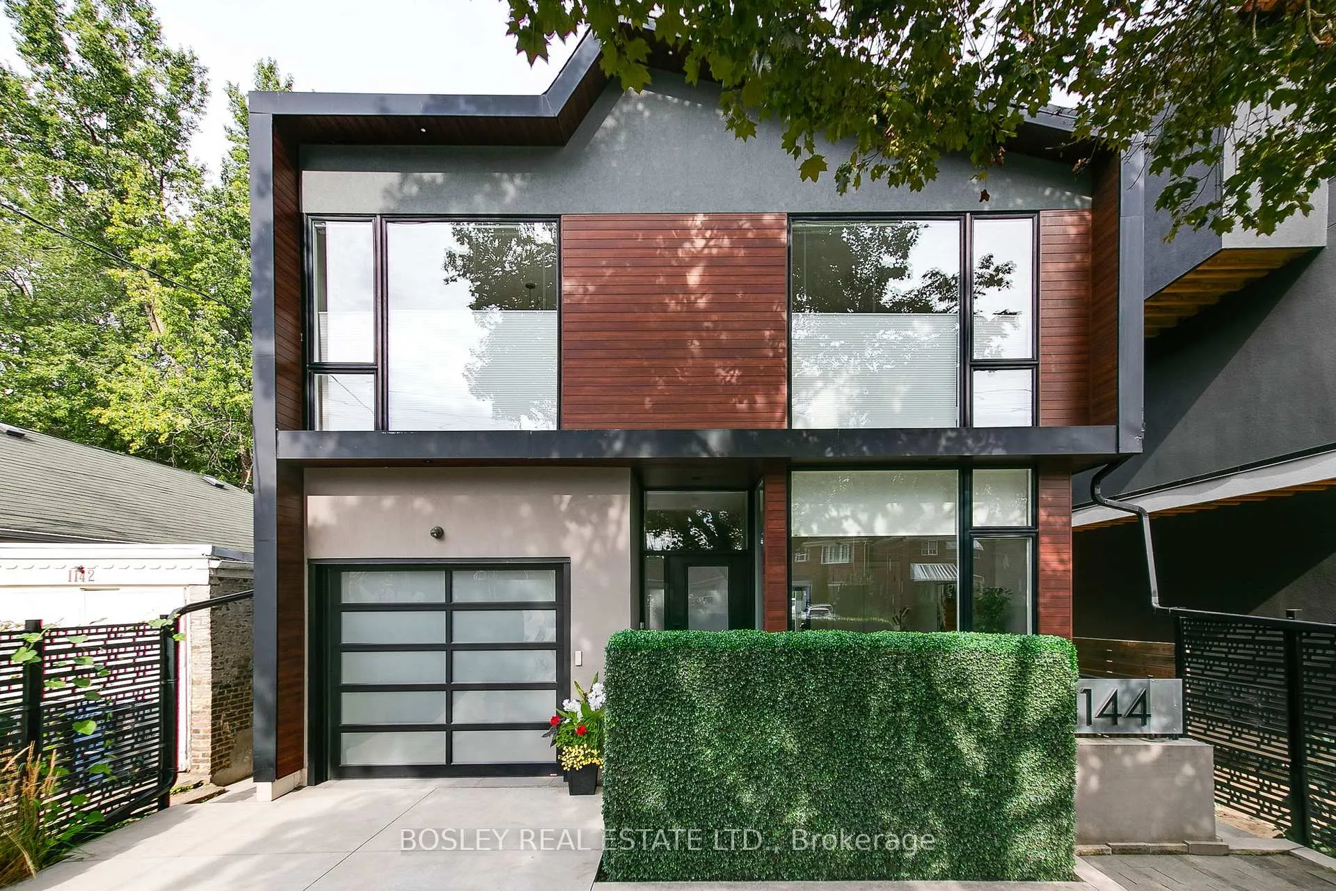 Photo 3 of 1144 Broadview Avenue, Toronto, Broadview North — HOMEH