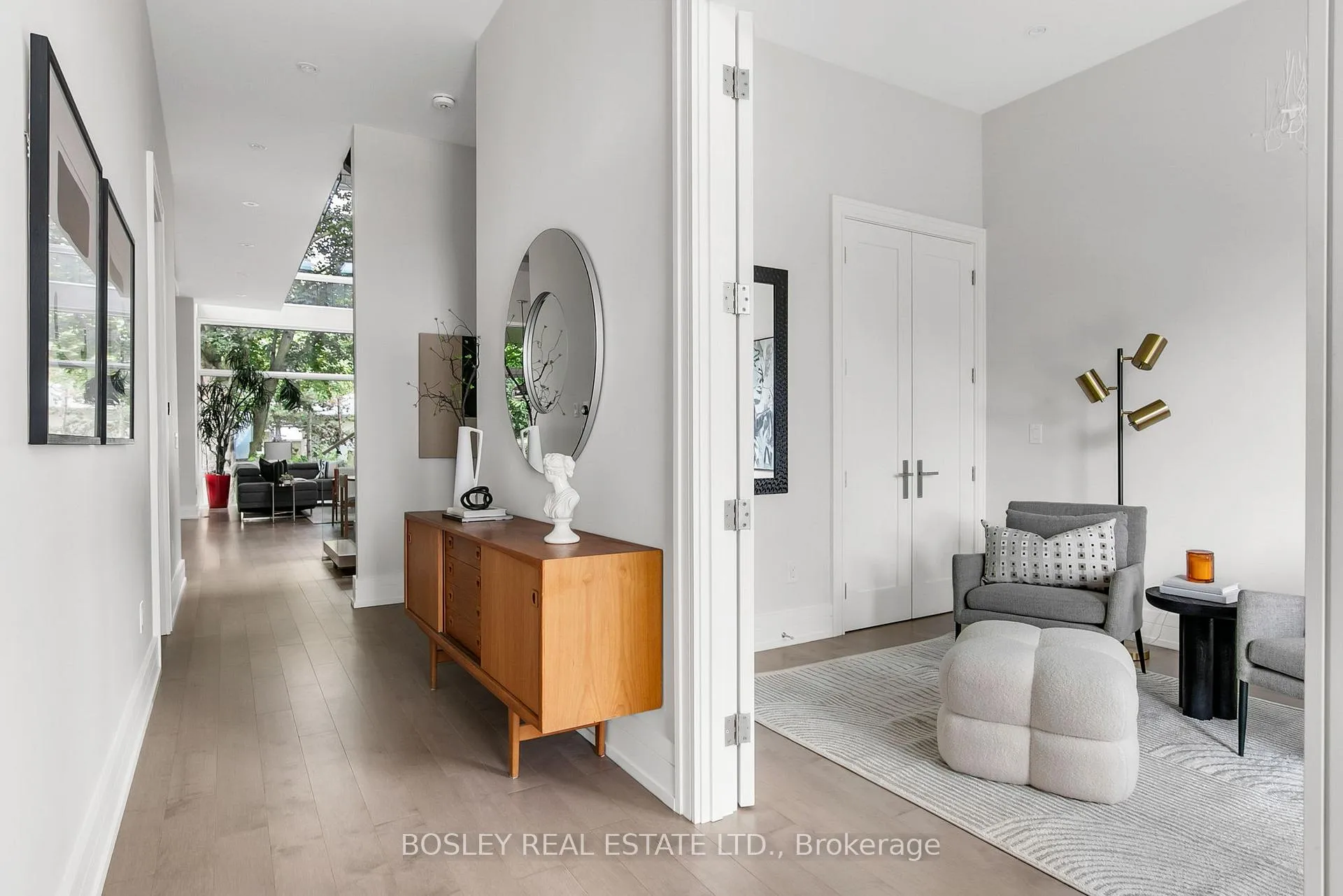 Photo 5 of 1144 Broadview Avenue, Toronto, Broadview North — HOMEH