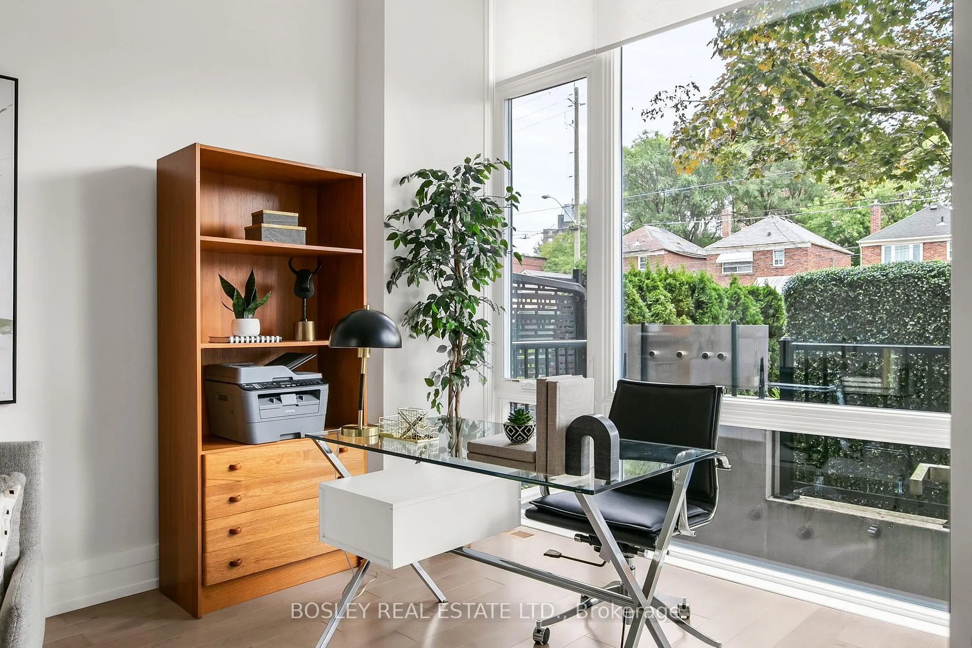 Photo 7 of 1144 Broadview Avenue, Toronto, Broadview North — HOMEH