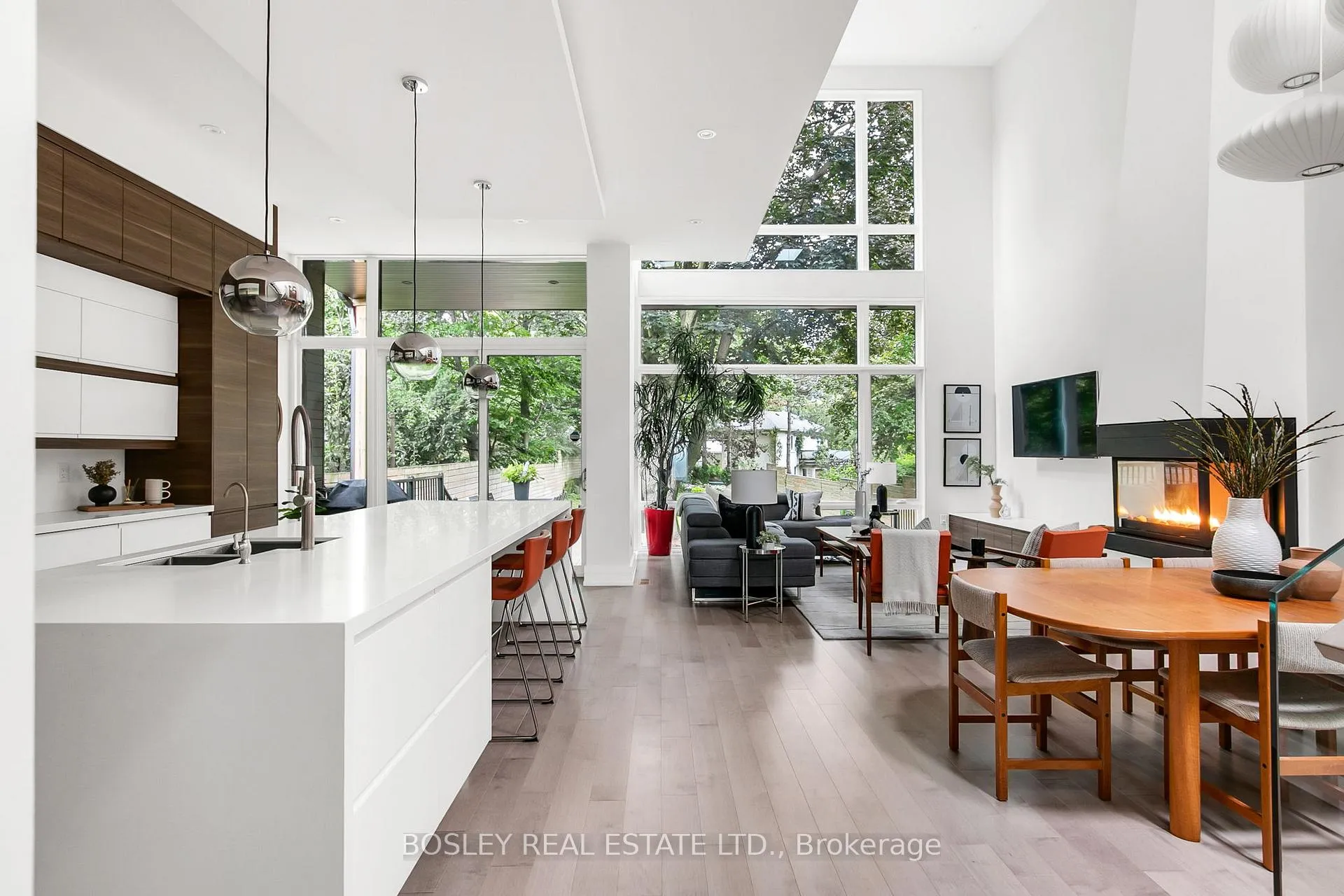 Photo 10 of 1144 Broadview Avenue, Toronto, Broadview North — HOMEH