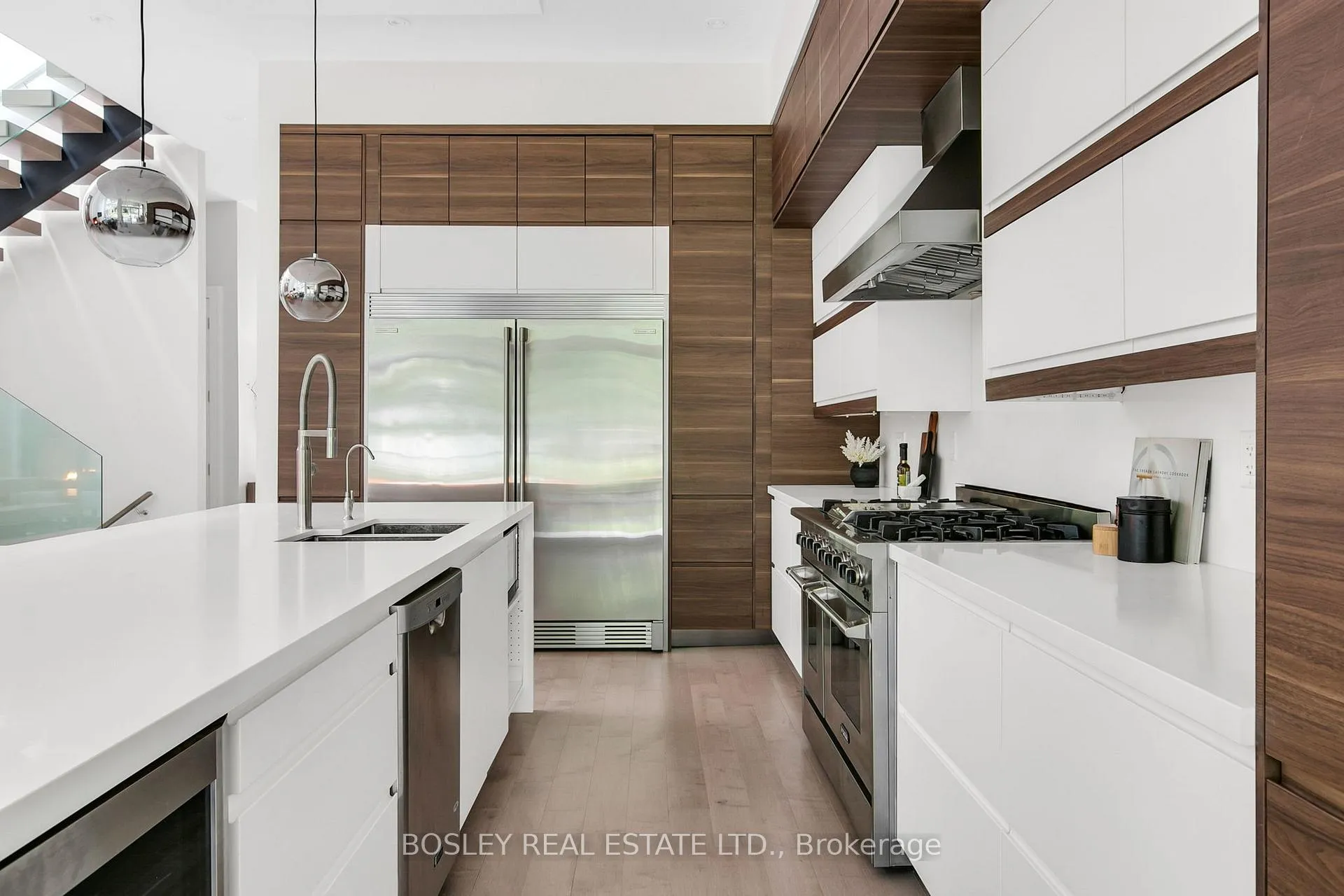 Photo 17 of 1144 Broadview Avenue, Toronto, Broadview North — HOMEH