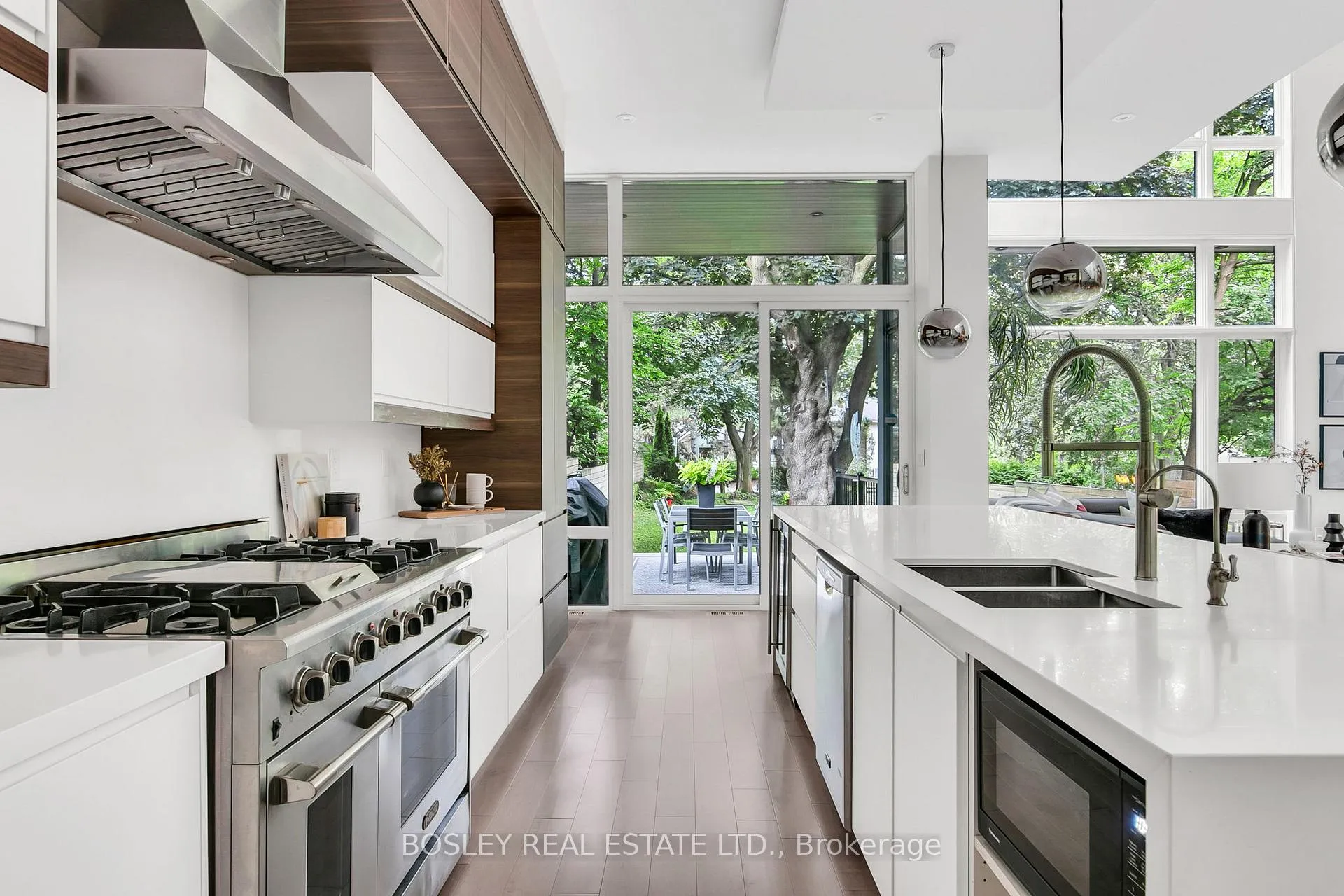 Photo 18 of 1144 Broadview Avenue, Toronto, Broadview North — HOMEH