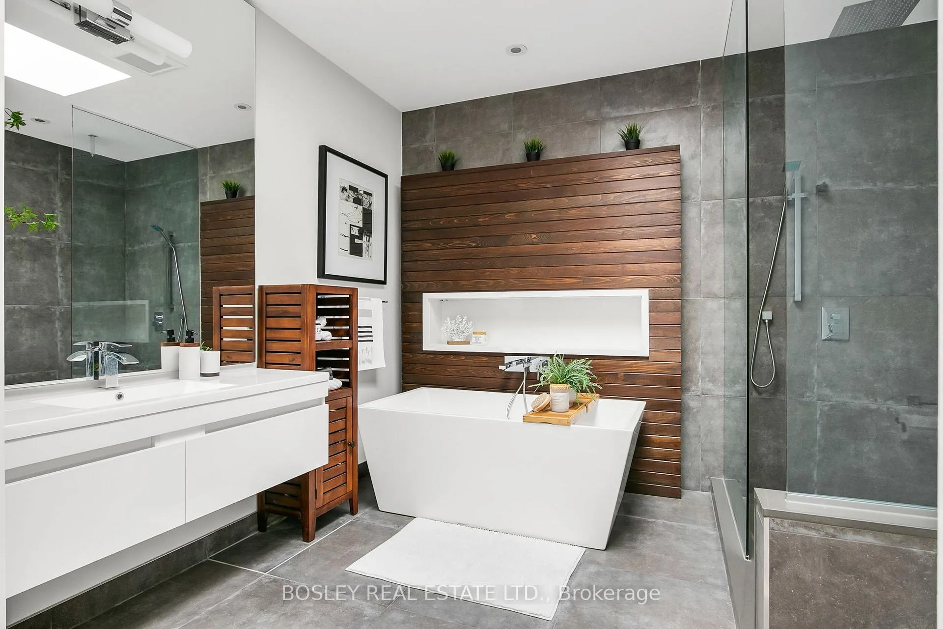 Photo 26 of 1144 Broadview Avenue, Toronto, Broadview North — HOMEH