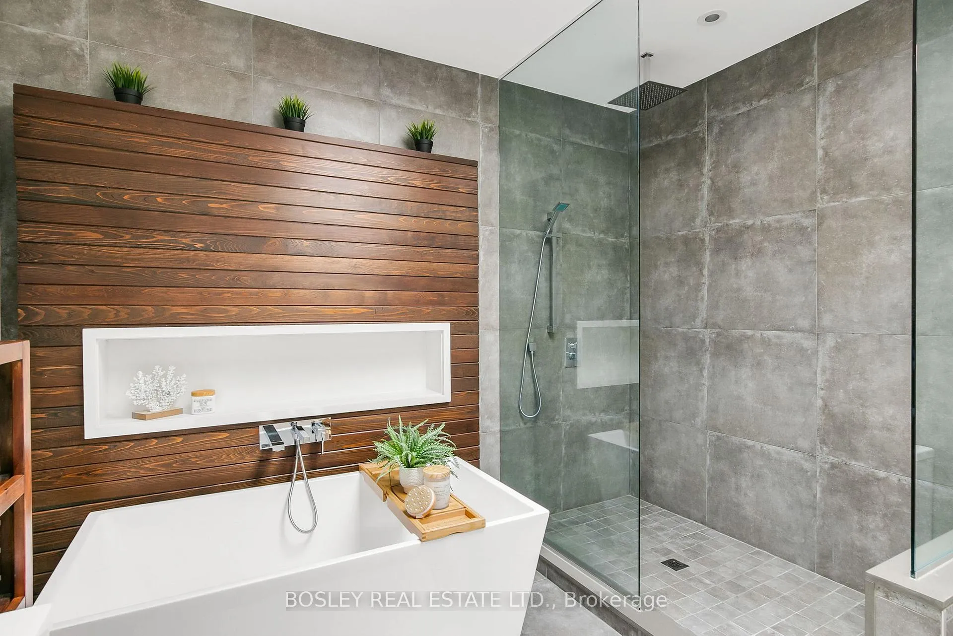 Photo 27 of 1144 Broadview Avenue, Toronto, Broadview North — HOMEH
