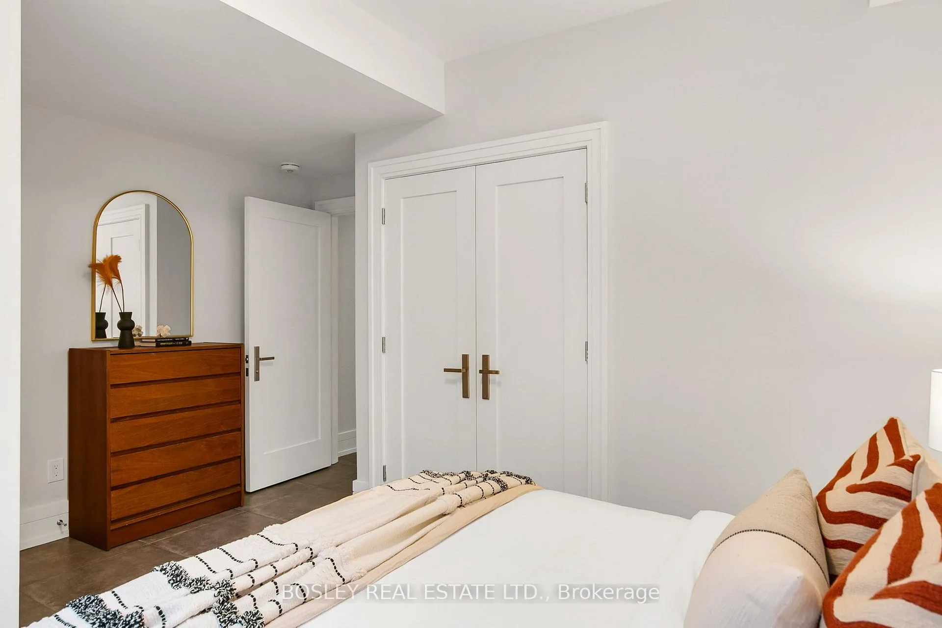 Photo 41 of 1144 Broadview Avenue, Toronto, Broadview North — HOMEH