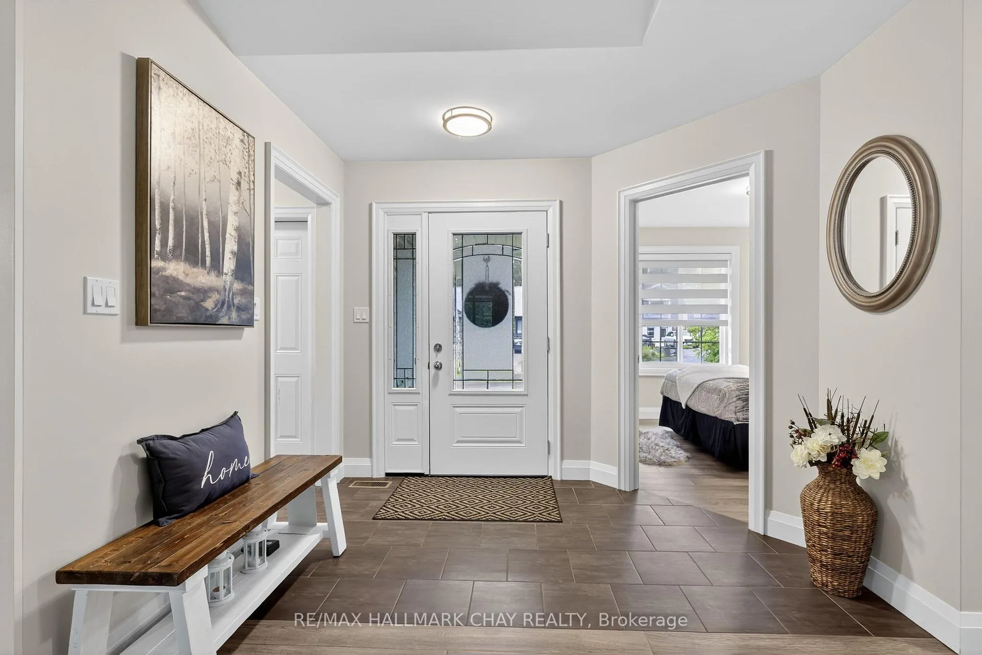 Photo 7 of 202 Vel-Dor Crescent, Bracebridge, Macaulay — HOMEH