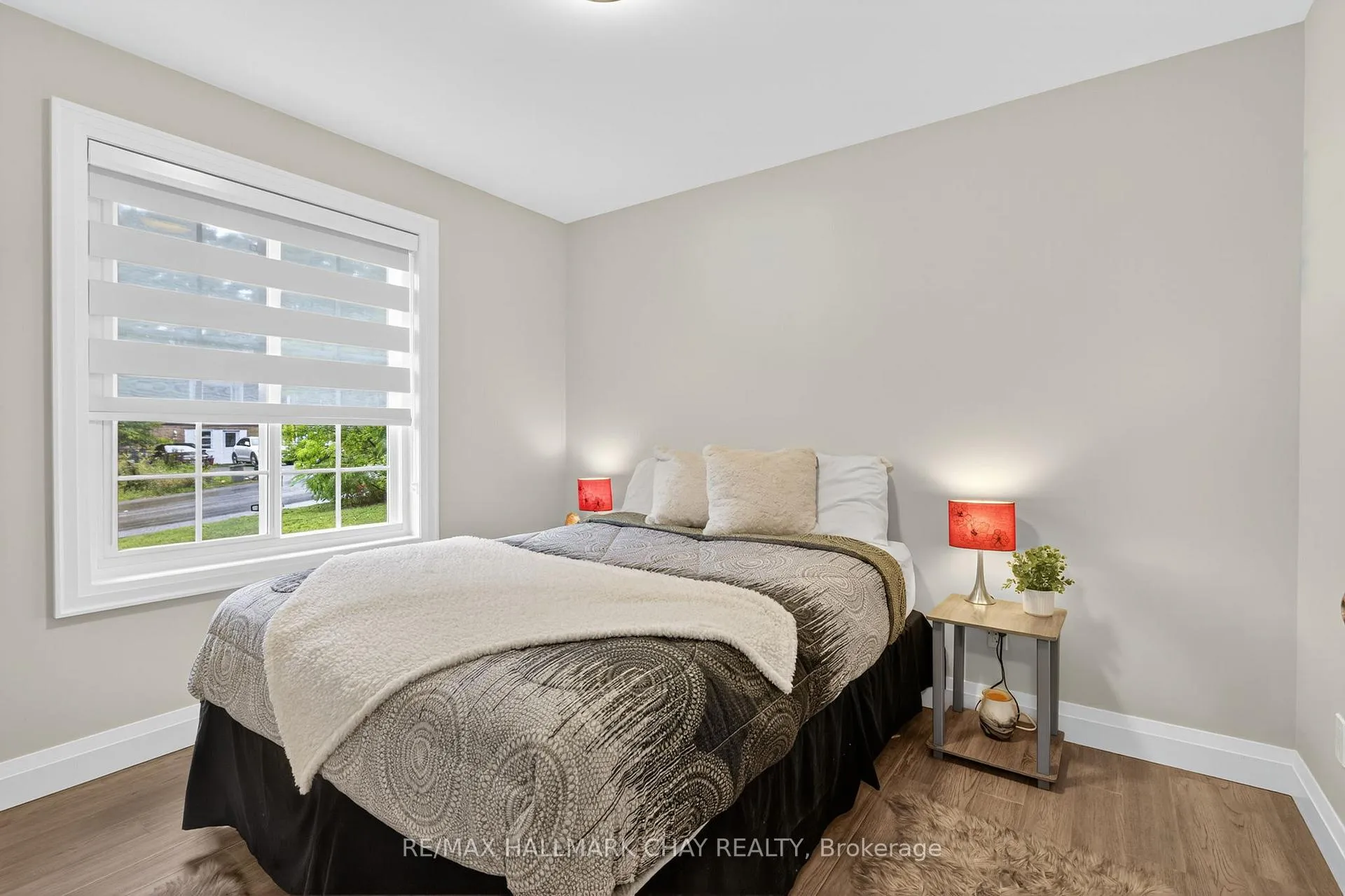 Photo 19 of 202 Vel-Dor Crescent, Bracebridge, Macaulay — HOMEH