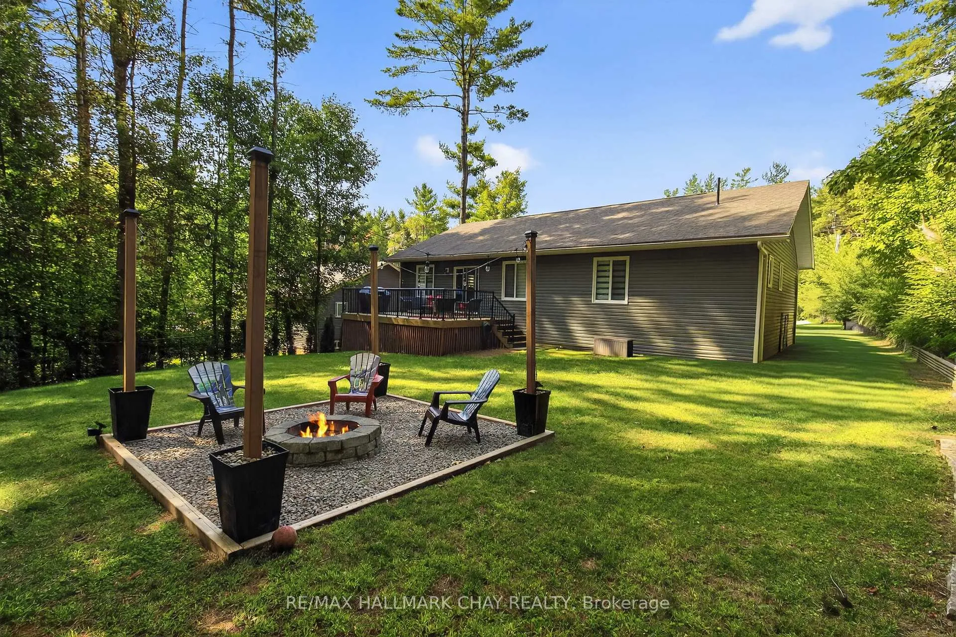 Photo 37 of 202 Vel-Dor Crescent, Bracebridge, Macaulay — HOMEH
