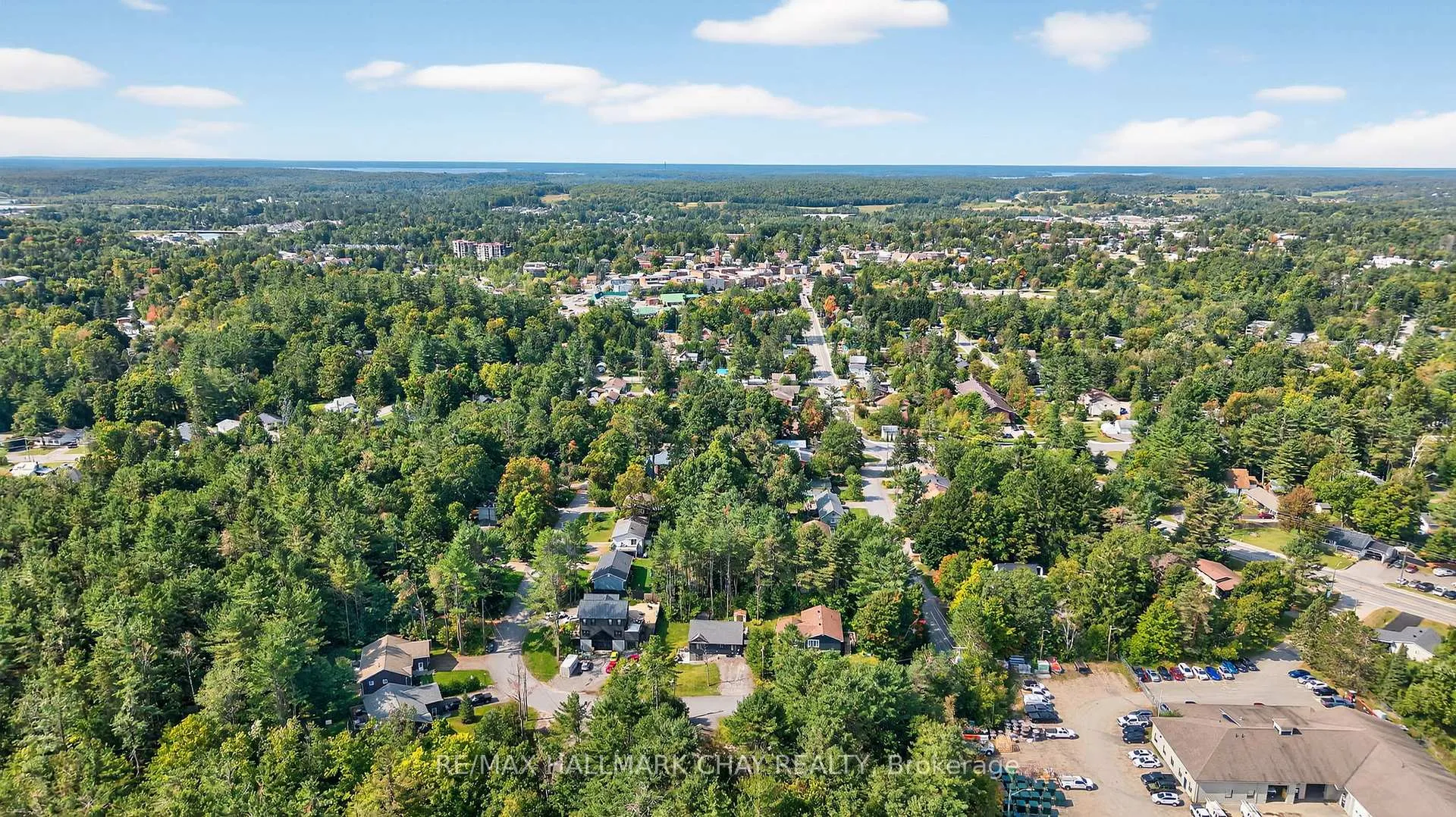 Photo 42 of 202 Vel-Dor Crescent, Bracebridge, Macaulay — HOMEH