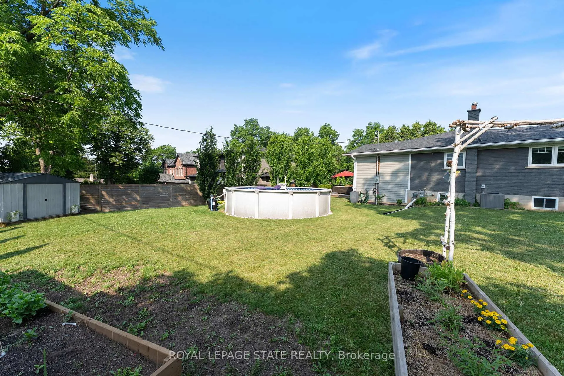 Photo 11 of 1 First Street, Hamilton, Waterdown — HOMEH