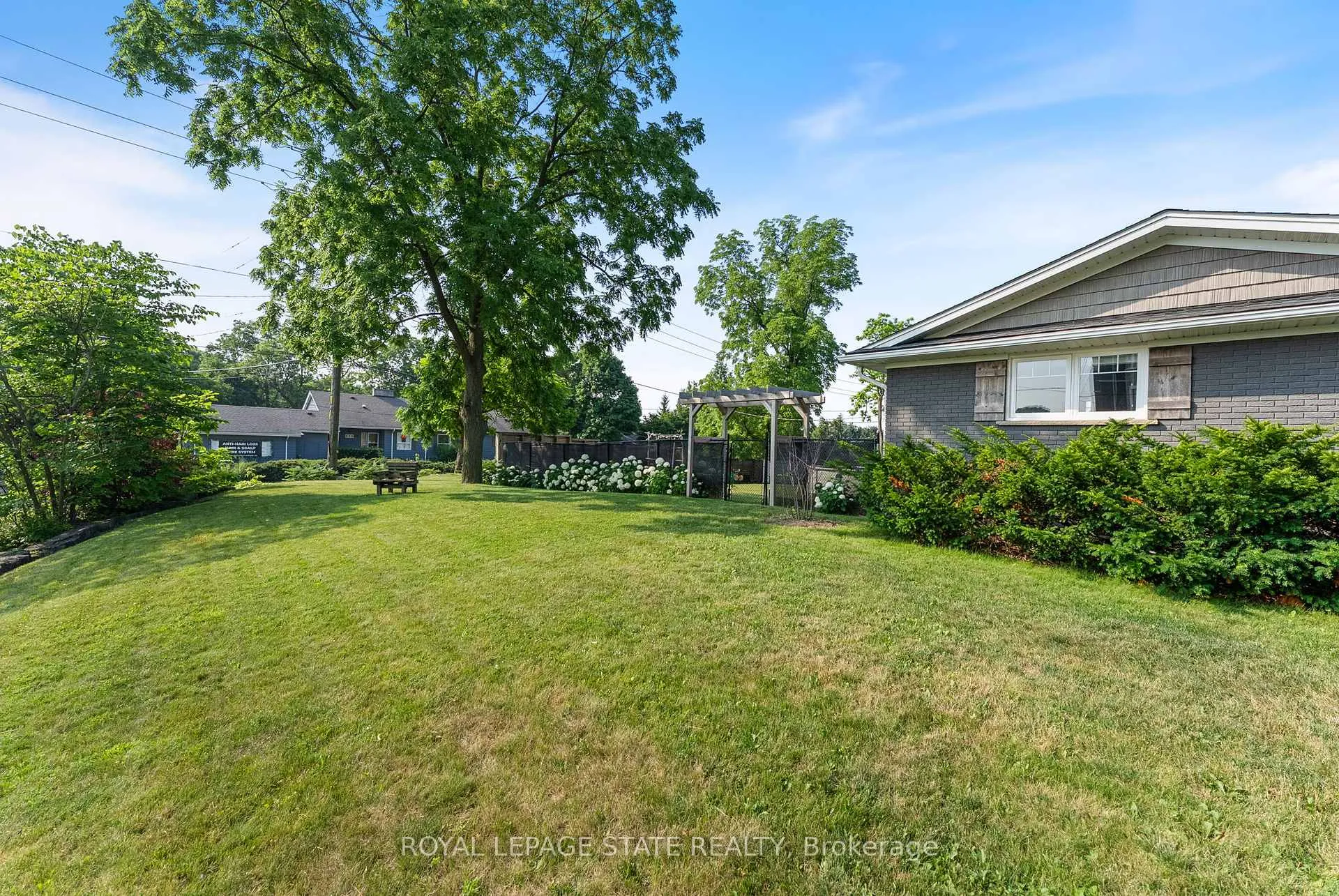 Photo 14 of 1 First Street, Hamilton, Waterdown — HOMEH