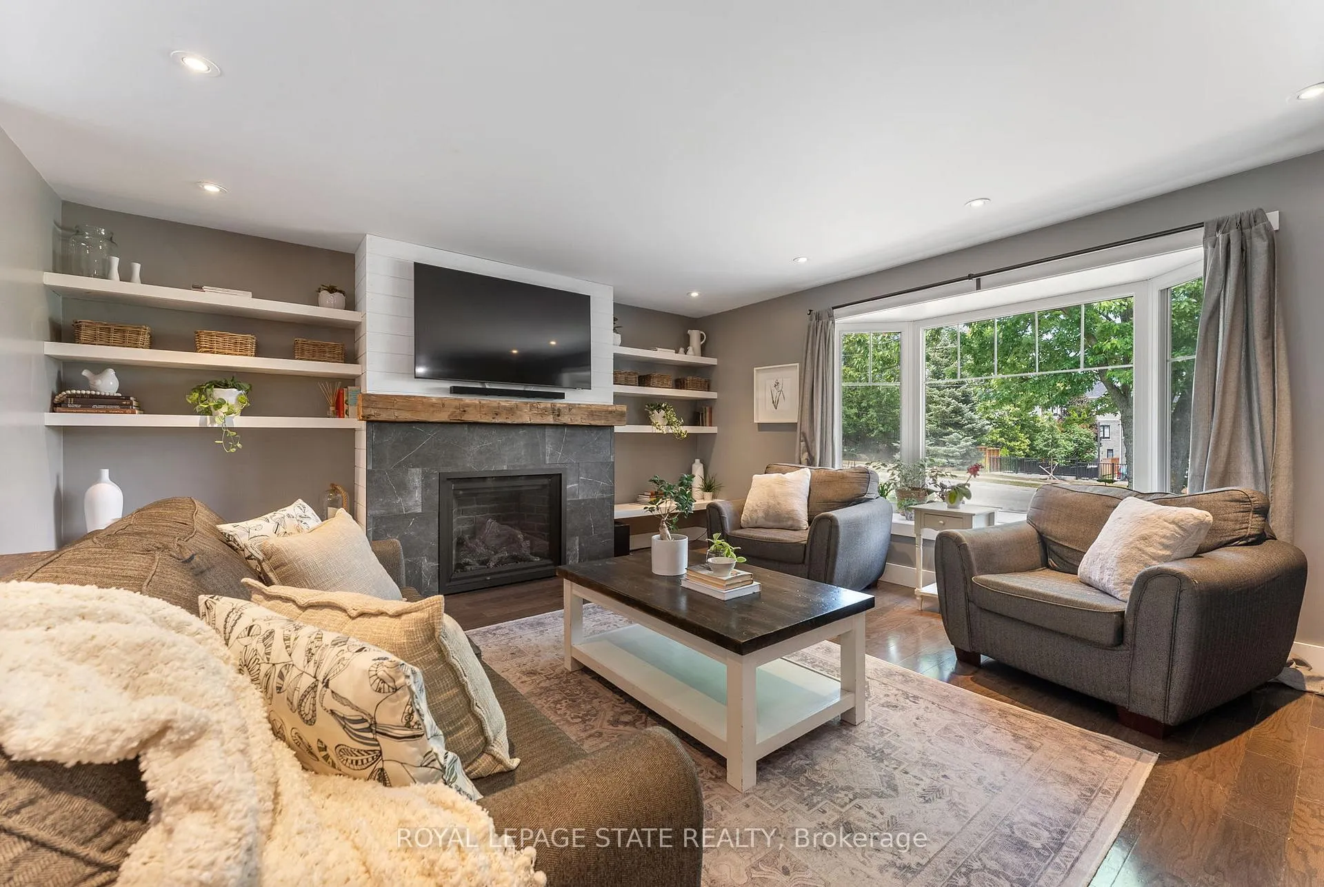 Photo 31 of 1 First Street, Hamilton, Waterdown — HOMEH