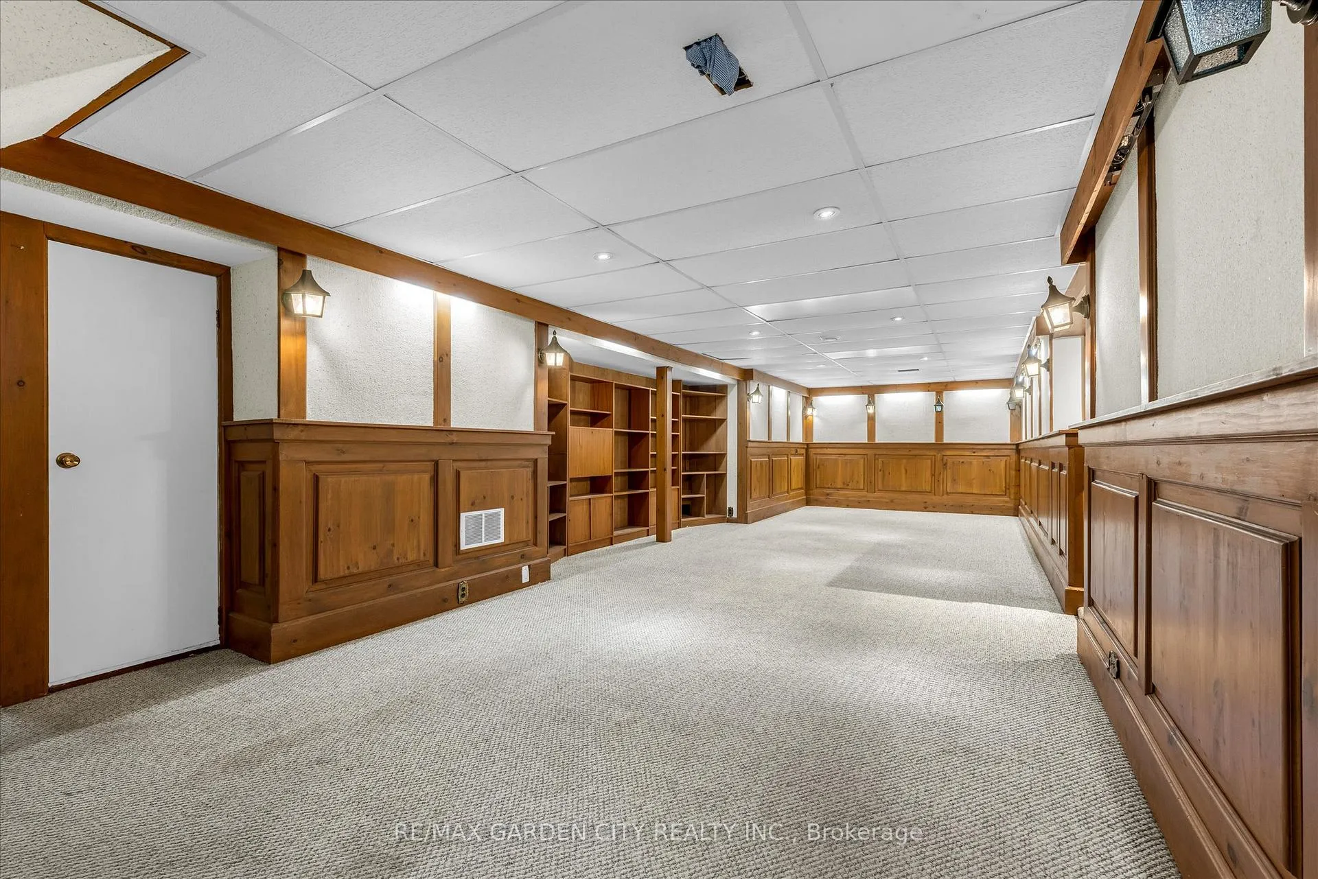 Photo 222 of 17 Marilyn Street, Grimsby, Grimsby East — HOMEH