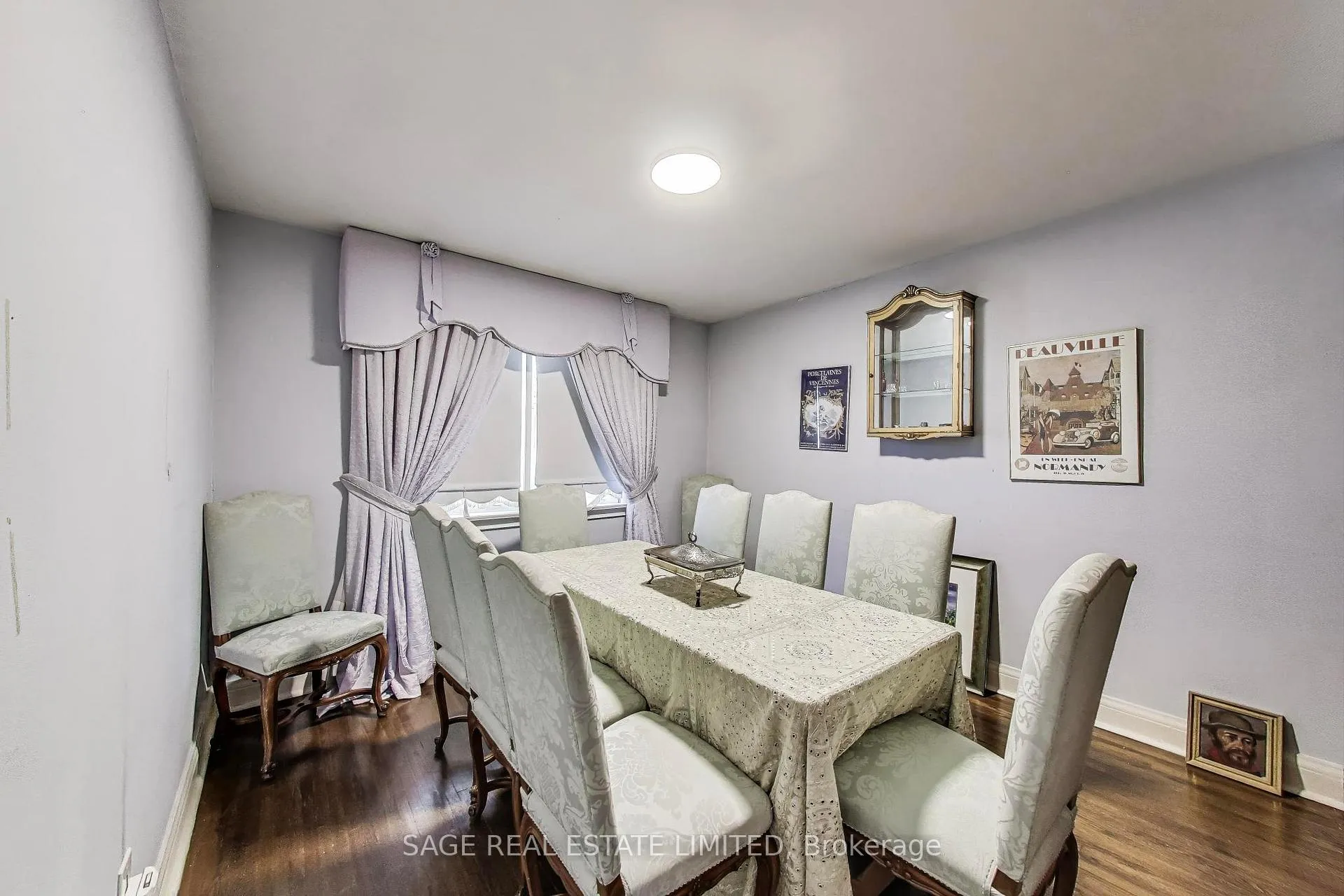 Photo 9 of 33 Kirkland Boulevard, Toronto, Englemount-Lawrence — HOMEH