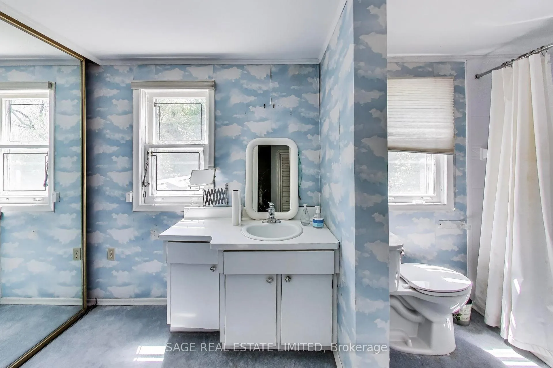 Photo 26 of 33 Kirkland Boulevard, Toronto, Englemount-Lawrence — HOMEH