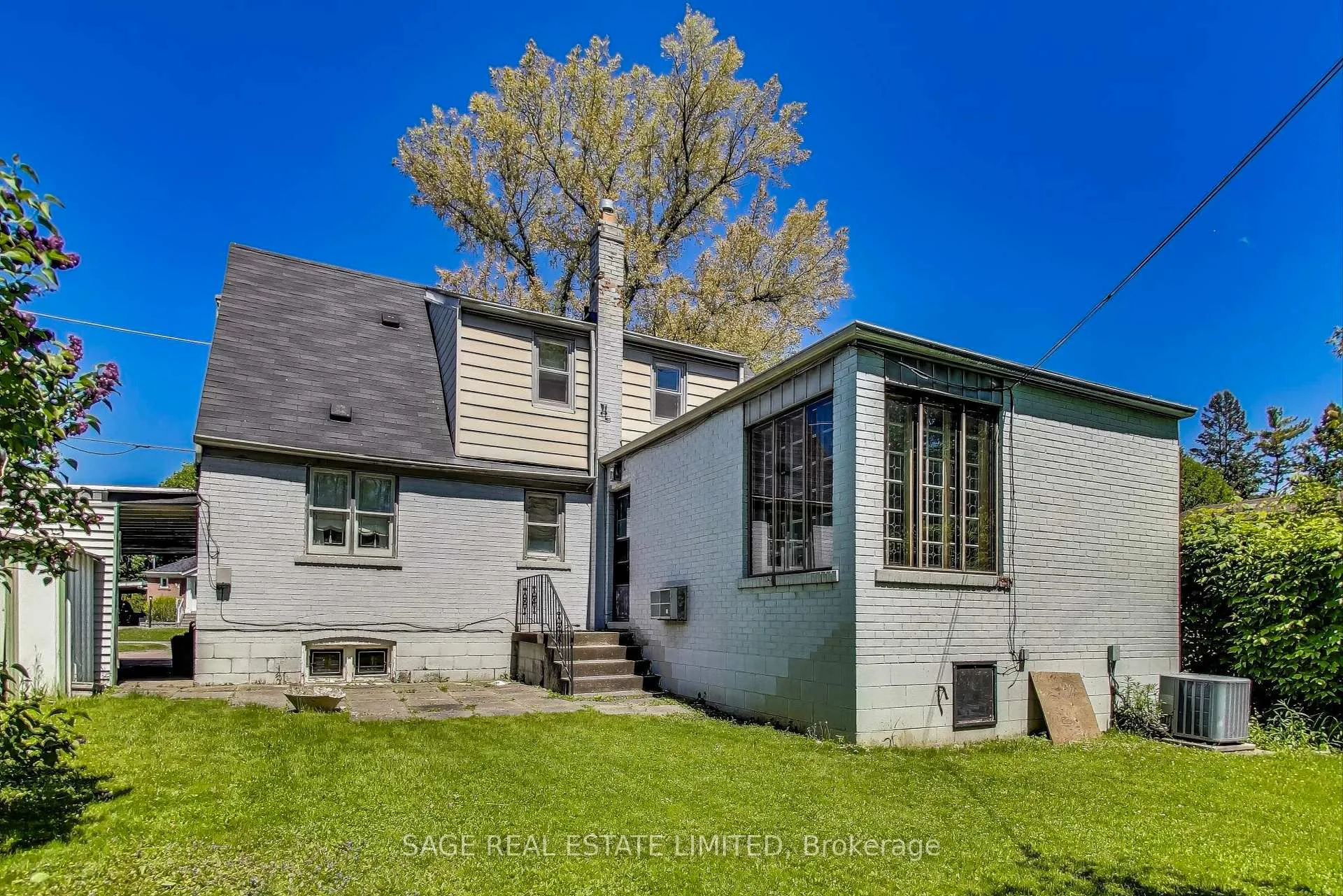 Photo 35 of 33 Kirkland Boulevard, Toronto, Englemount-Lawrence — HOMEH
