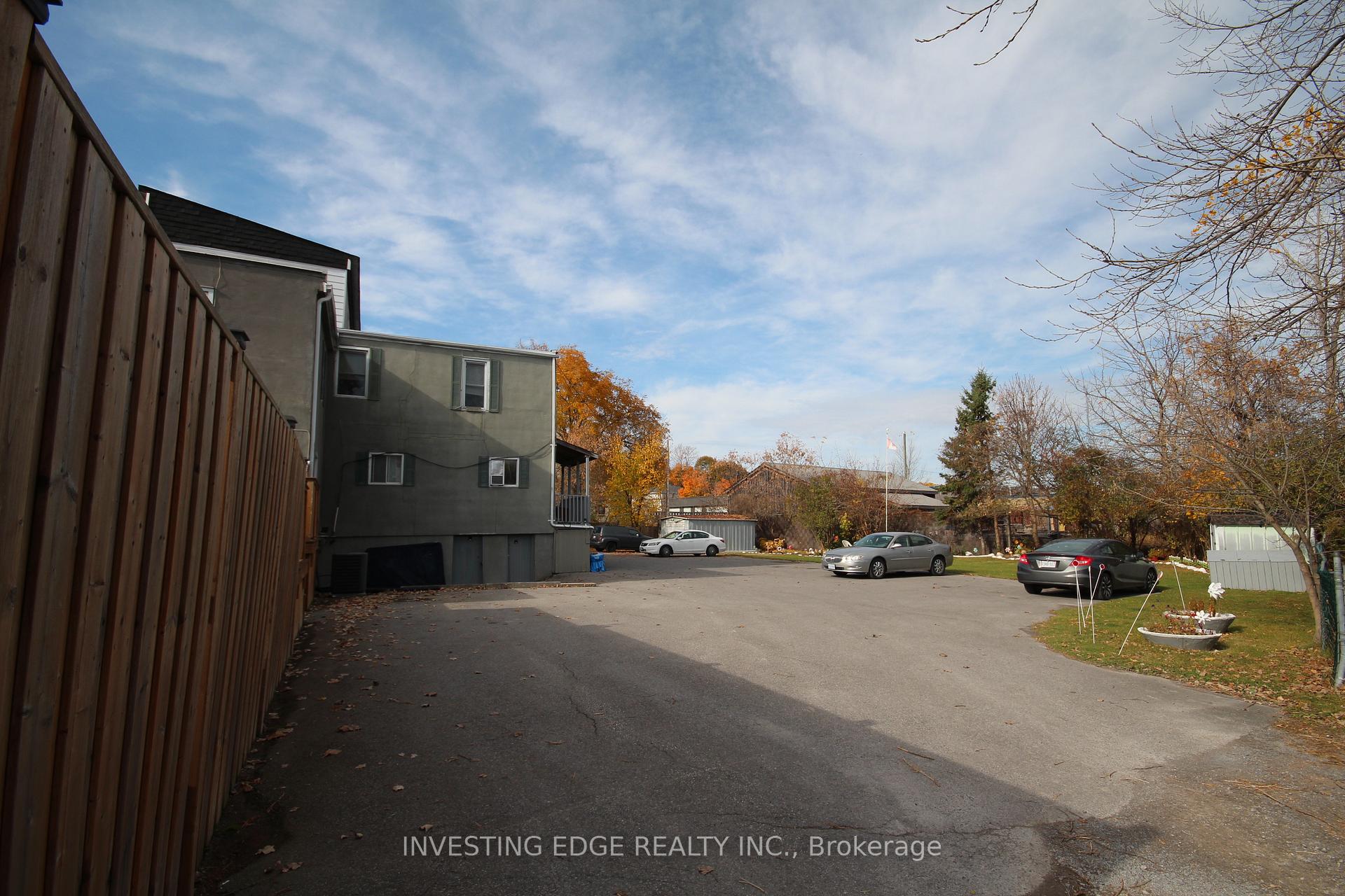 Photo 4 of 82-84 Moria Street, Belleville, Belleville Ward — HOMEH