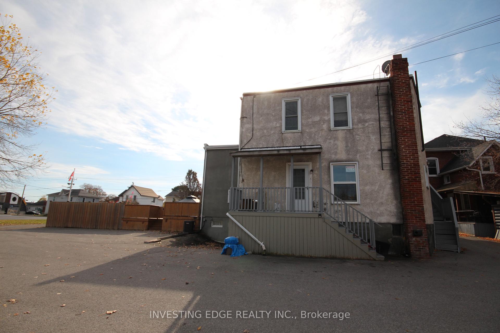 Photo 6 of 82-84 Moria Street, Belleville, Belleville Ward — HOMEH