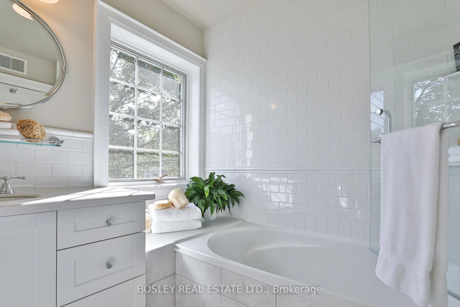 Photo 31 of 274 Glengrove Avenue W, Toronto, Lawrence Park South — HOMEH