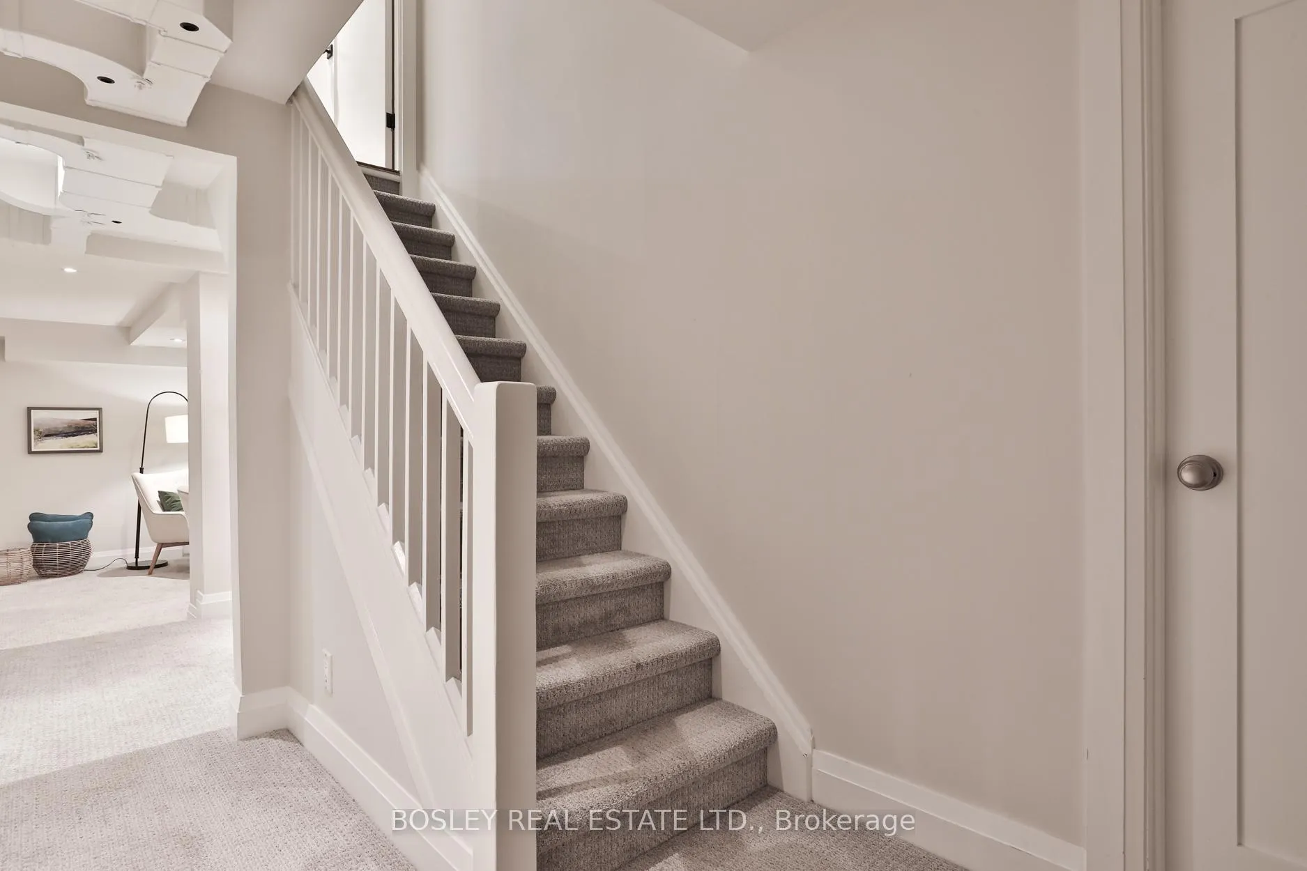 Photo 40 of 274 Glengrove Avenue W, Toronto, Lawrence Park South — HOMEH