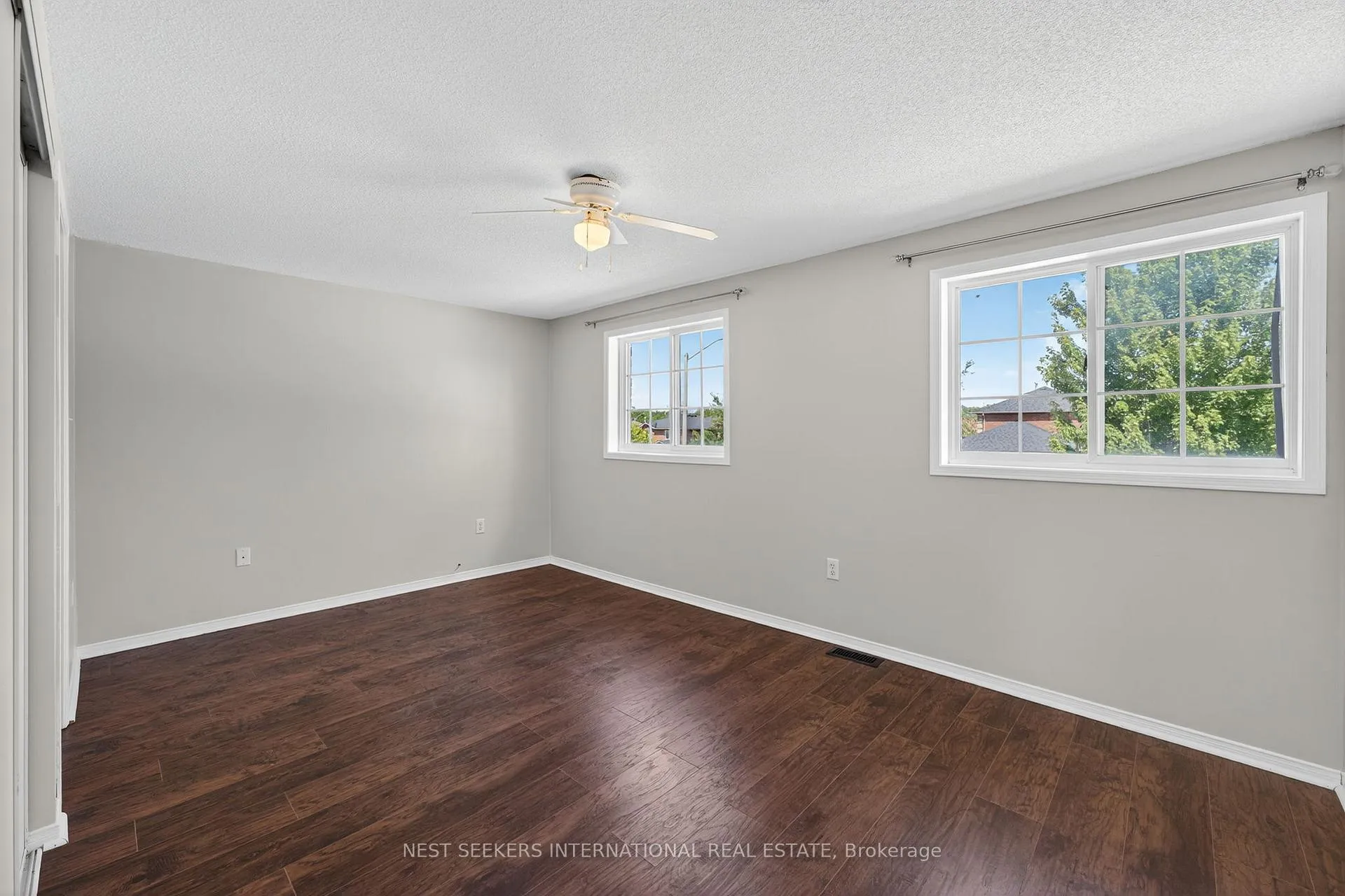 Photo 26 of 219 Nathan Crescent, Barrie, Painswick South — HOMEH