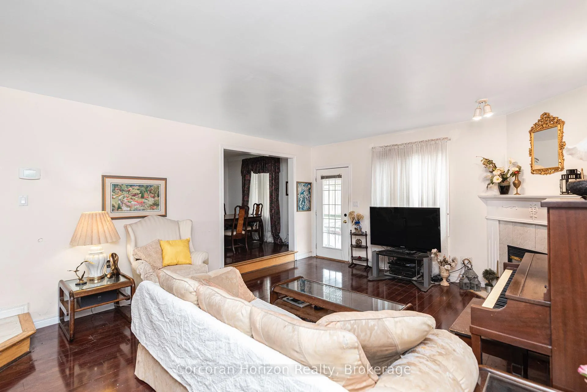 Photo 8 of 308 Acadia Drive, Hamilton, Rushdale — HOMEH