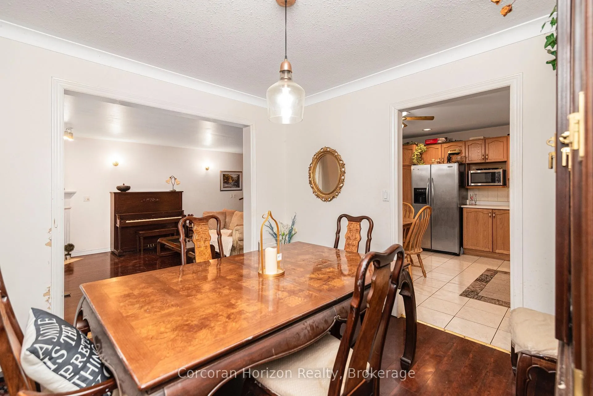 Photo 12 of 308 Acadia Drive, Hamilton, Rushdale — HOMEH