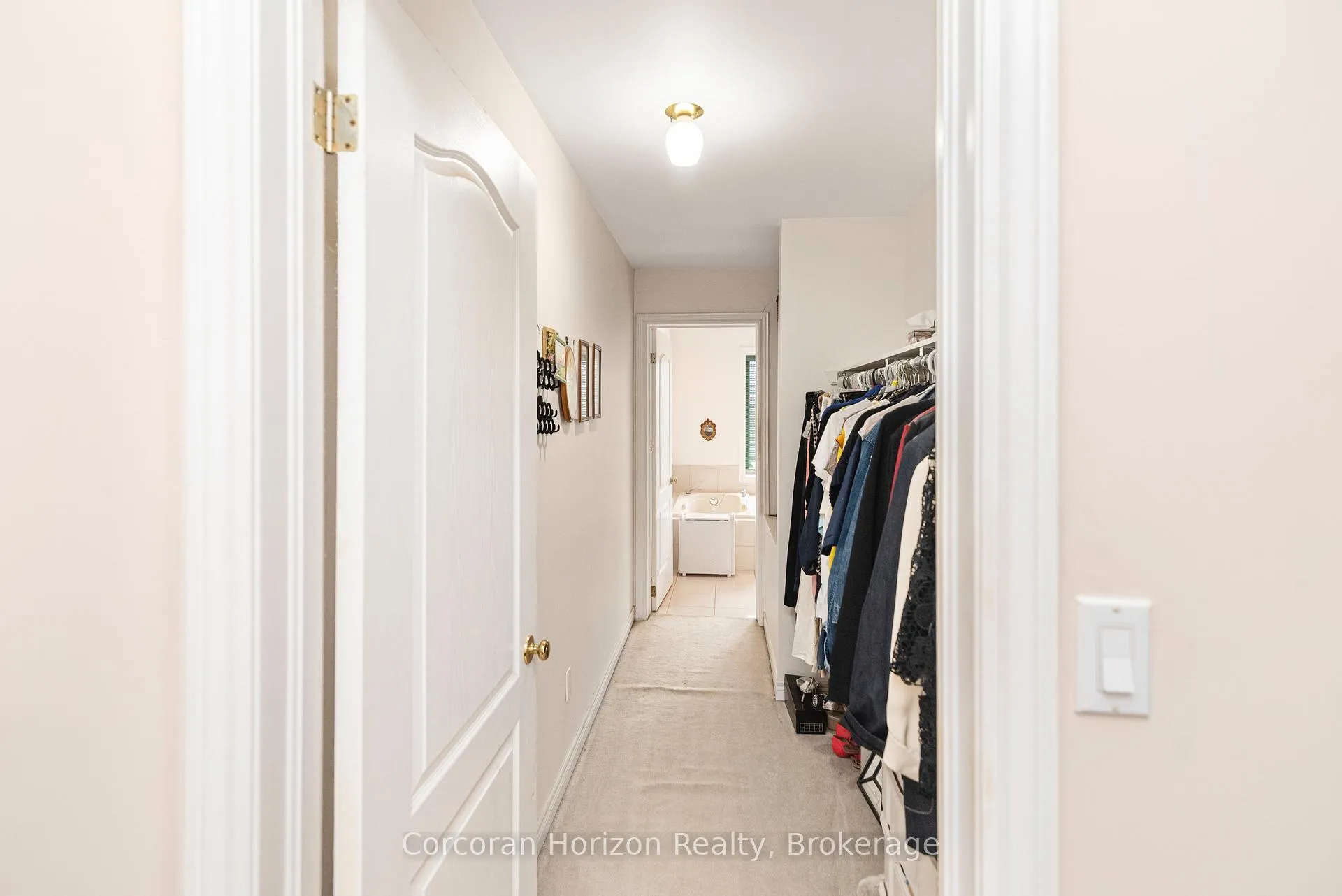 Photo 18 of 308 Acadia Drive, Hamilton, Rushdale — HOMEH