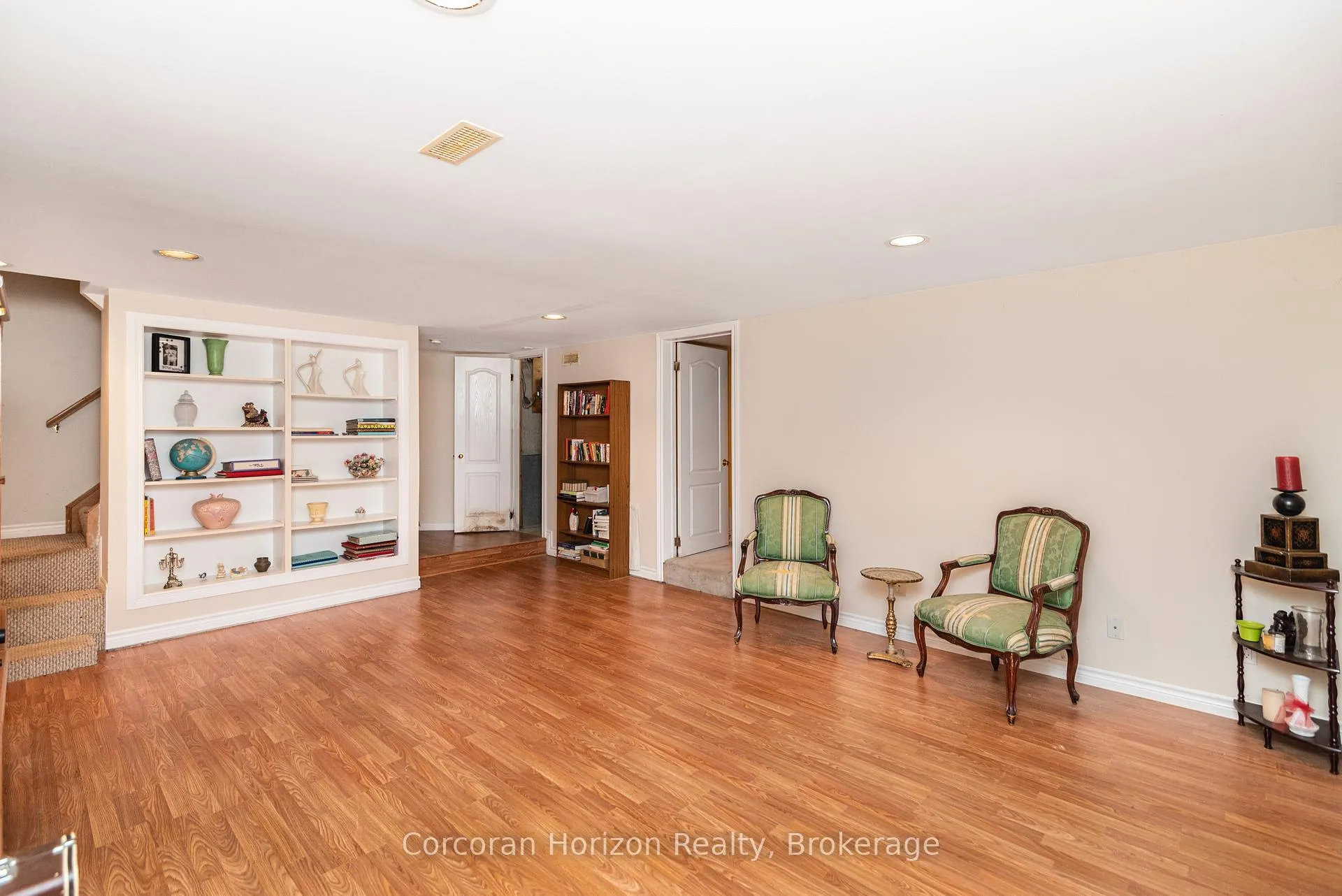 Photo 27 of 308 Acadia Drive, Hamilton, Rushdale — HOMEH