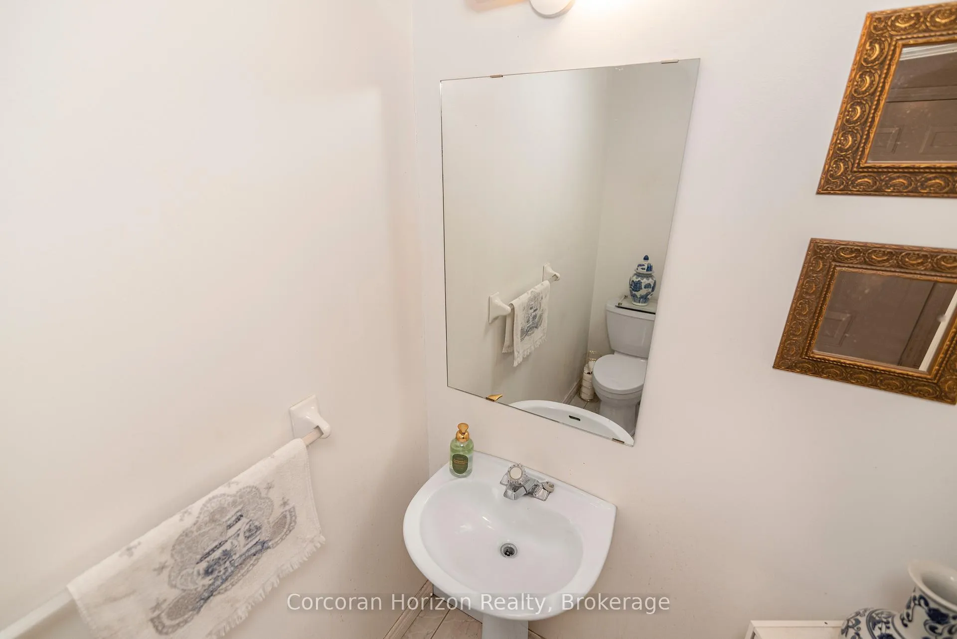Photo 31 of 308 Acadia Drive, Hamilton, Rushdale — HOMEH