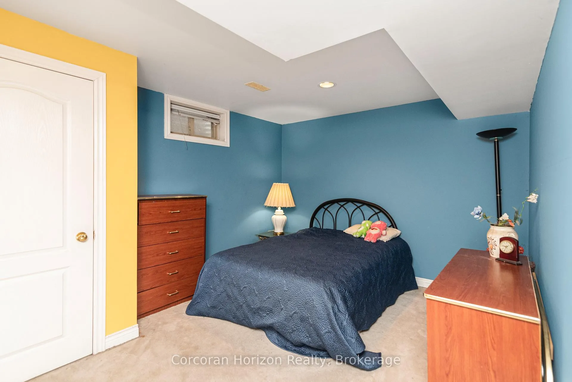 Photo 34 of 308 Acadia Drive, Hamilton, Rushdale — HOMEH