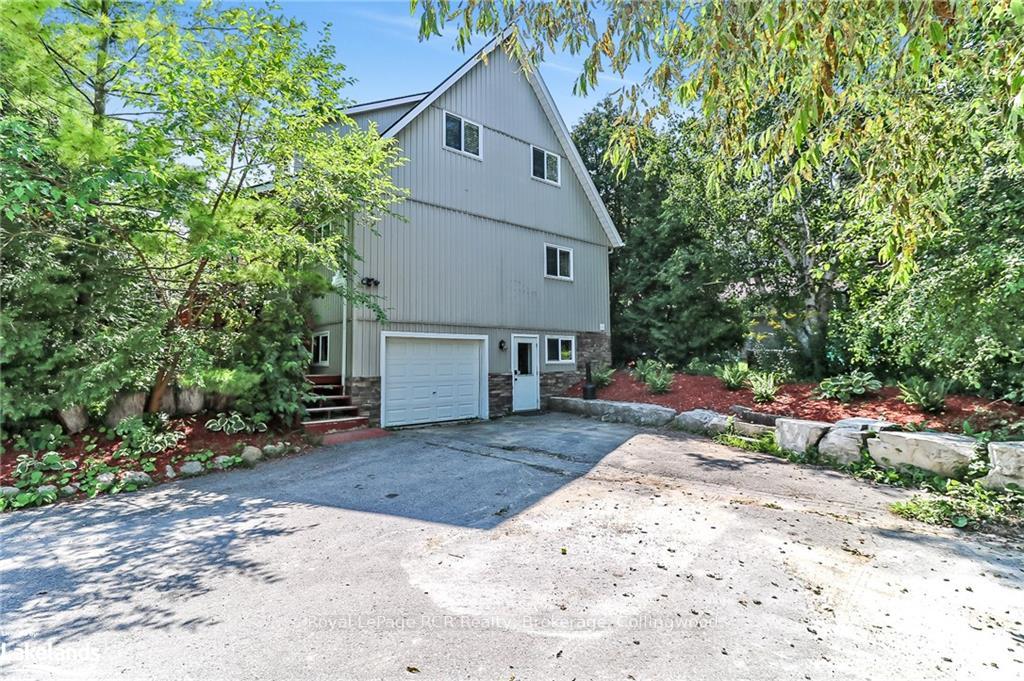 Photo 1 of 106 Birch View Trail, Blue Mountains — HOMEH