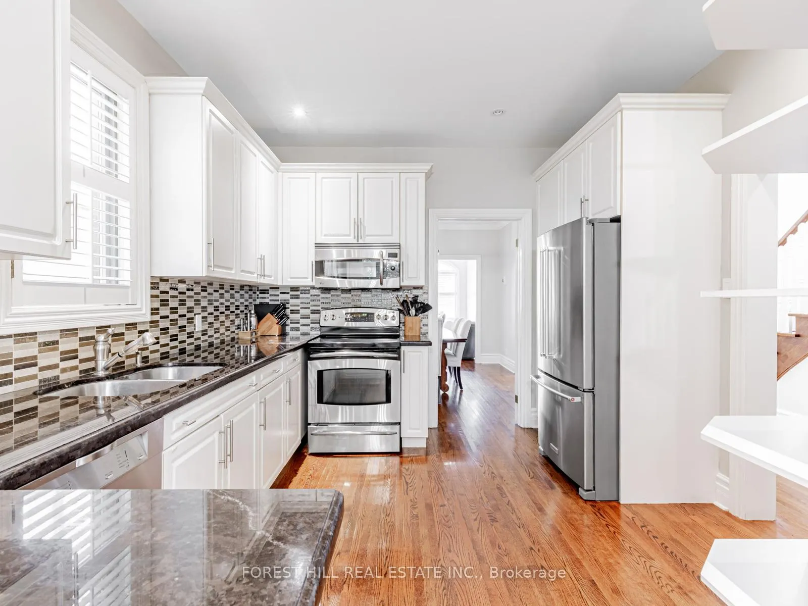 Photo 10 of 492 Melrose Avenue, Toronto, Bedford Park-Nortown — HOMEH