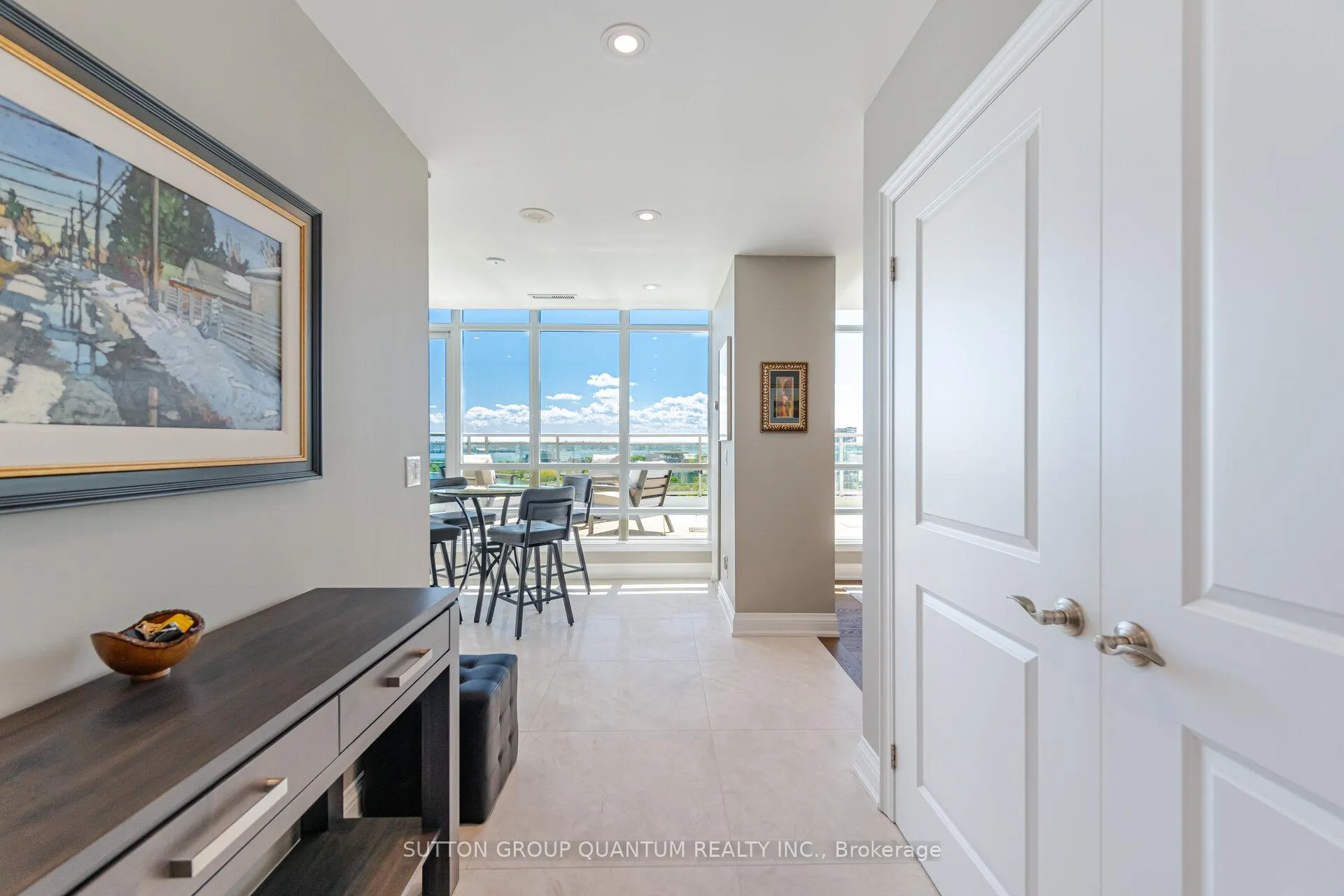 Photo 6 of Unit PH2, 360 Pearl Street, Burlington, Brant — HOMEH