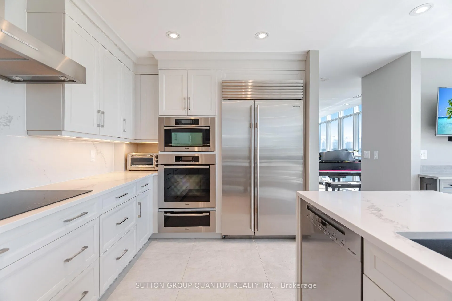Photo 7 of Unit PH2, 360 Pearl Street, Burlington, Brant — HOMEH