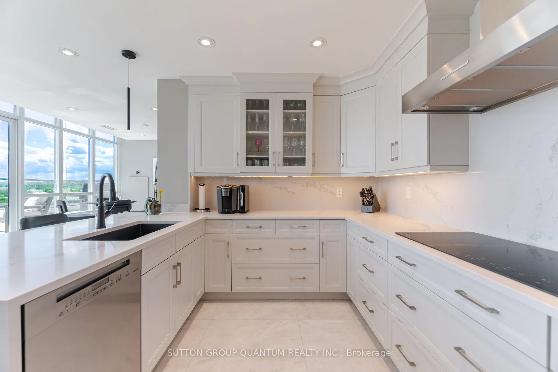 Photo 12 of Unit PH2, 360 Pearl Street, Burlington, Brant — HOMEH