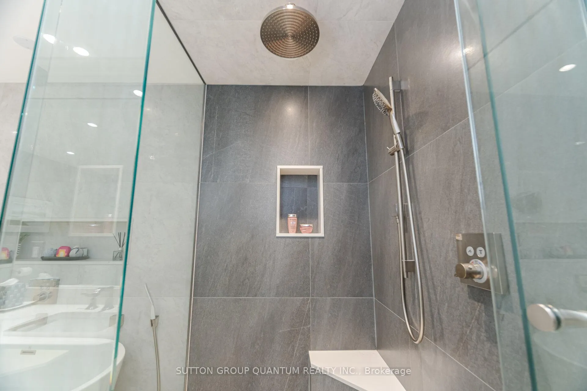 Photo 22 of Unit PH2, 360 Pearl Street, Burlington, Brant — HOMEH