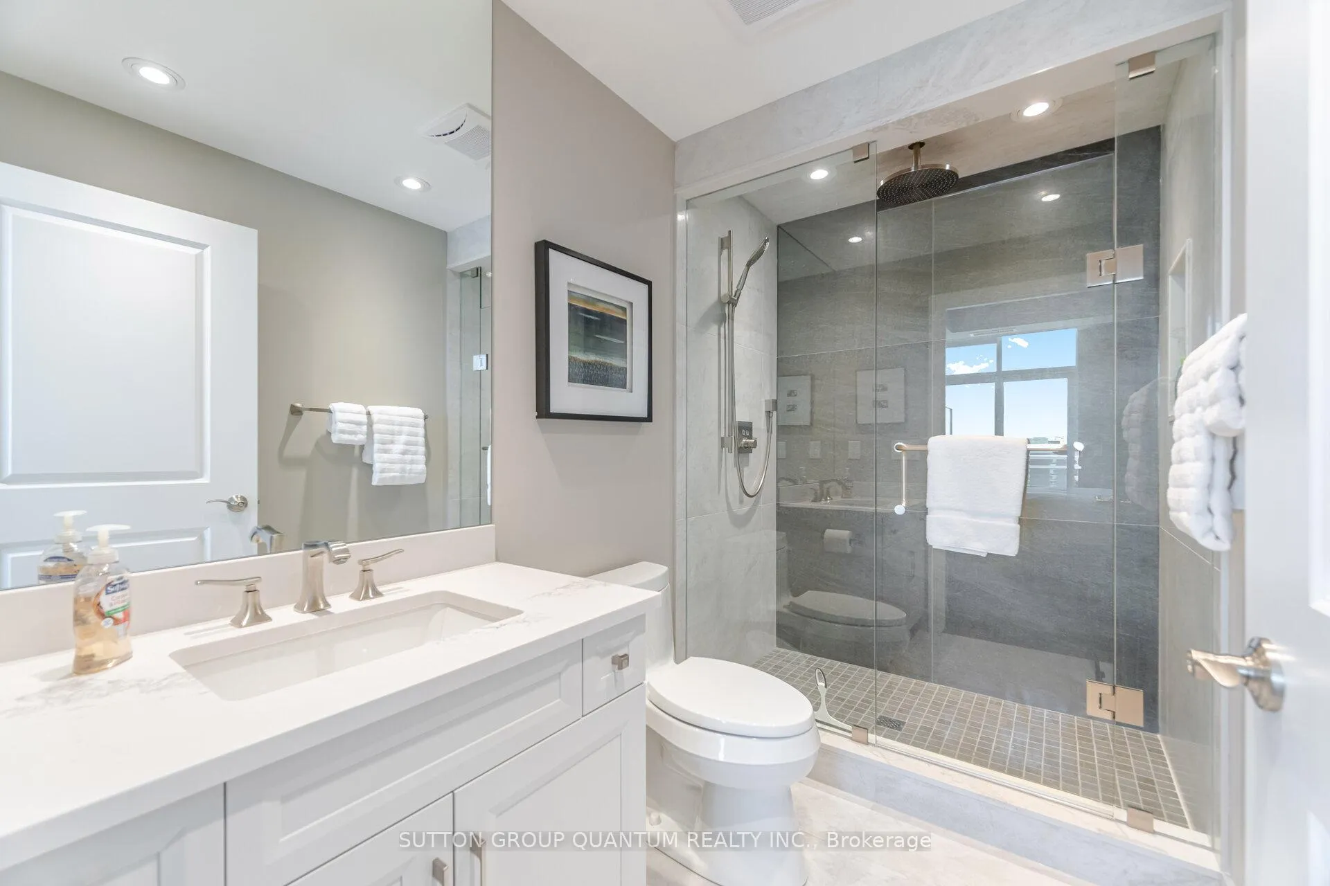 Photo 28 of Unit PH2, 360 Pearl Street, Burlington, Brant — HOMEH