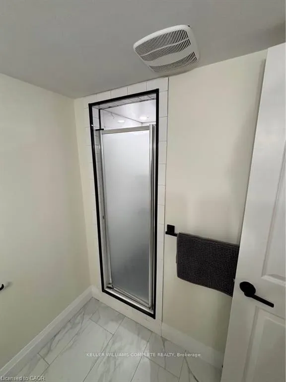 Photo 13 of Unit 2, 4 Bankfield Crescent, Hamilton, Stoney Creek — HOMEH