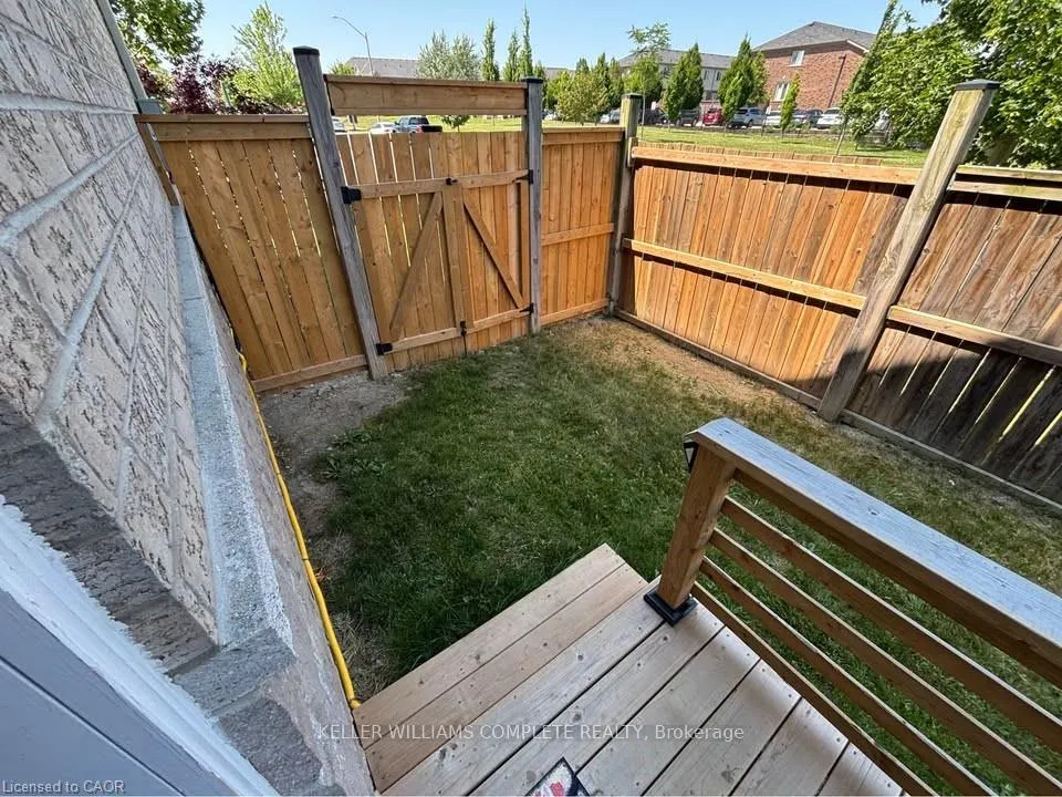Photo 15 of Unit 2, 4 Bankfield Crescent, Hamilton, Stoney Creek — HOMEH